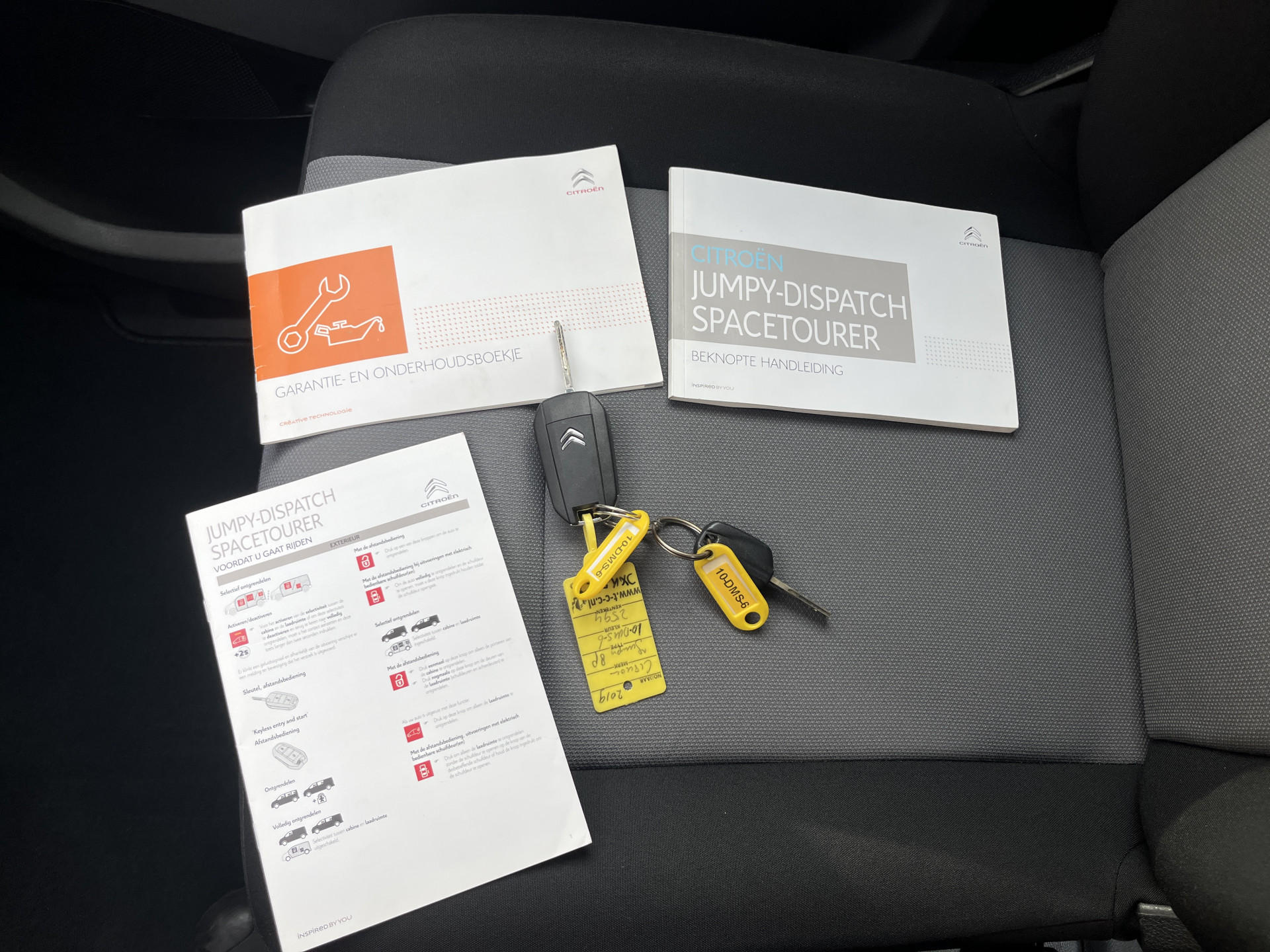 Foto van Citroen Jumpy Spacetourer