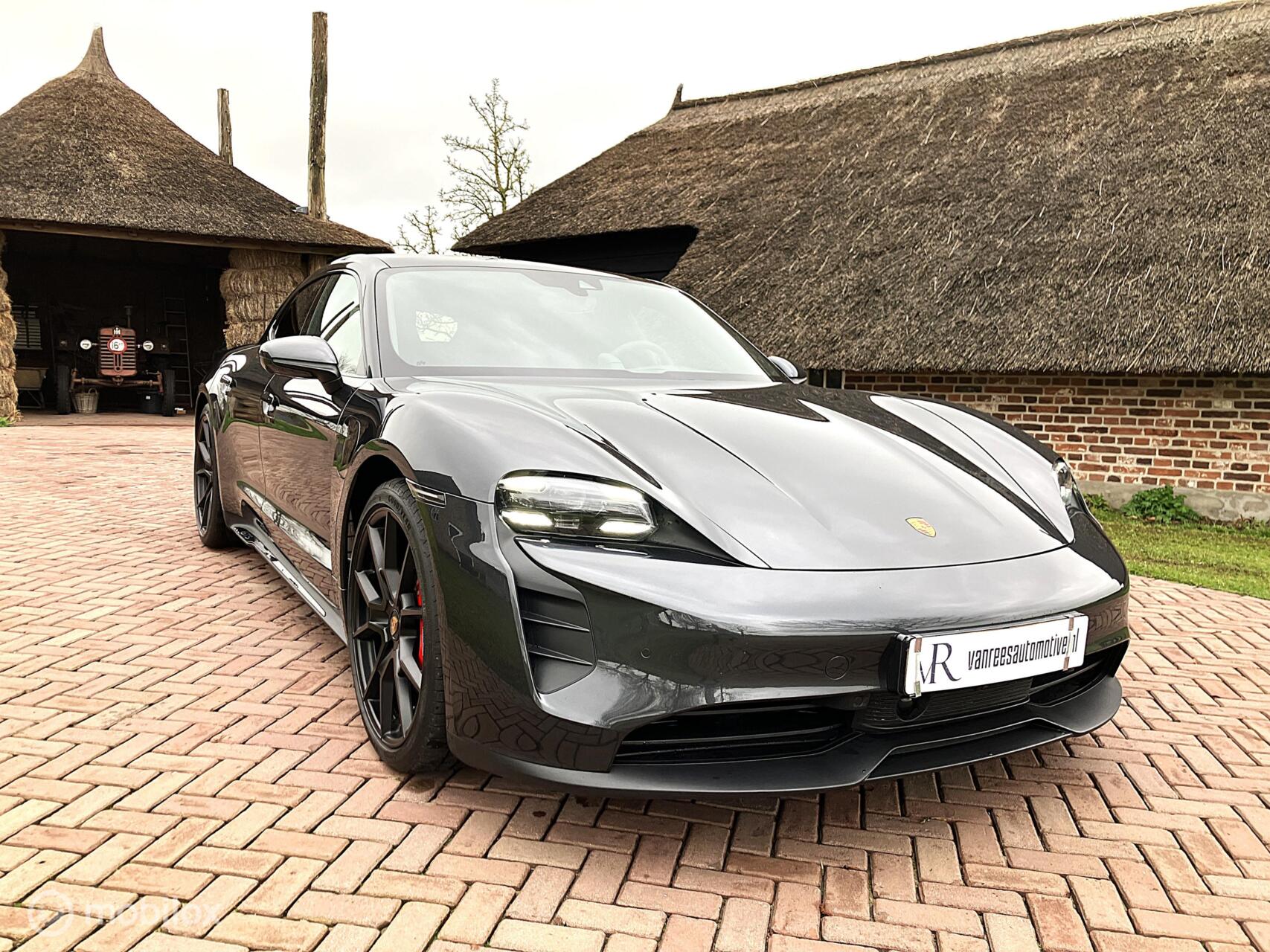 Foto van Porsche Taycan GTS