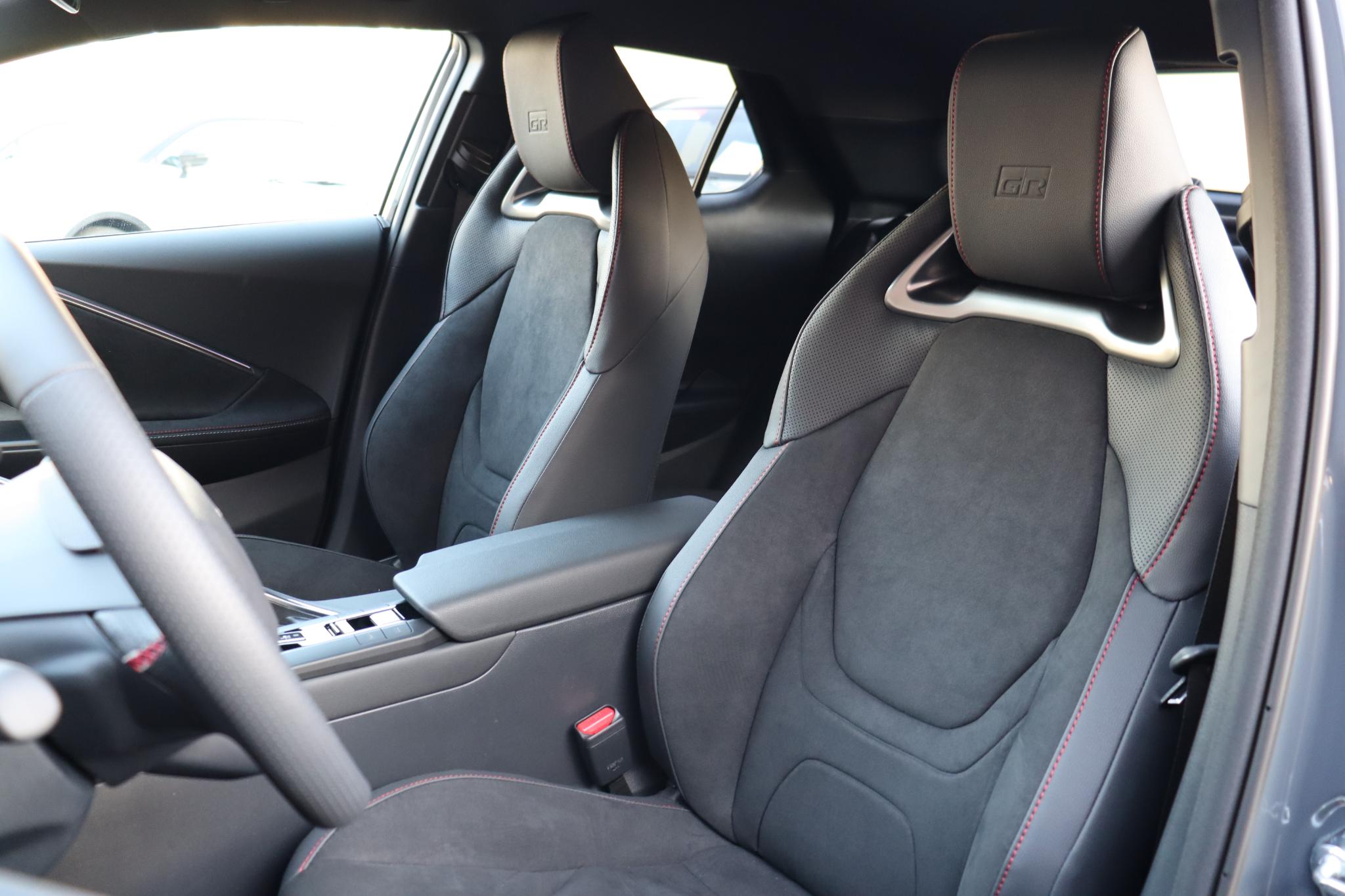 Foto van Toyota C-hr