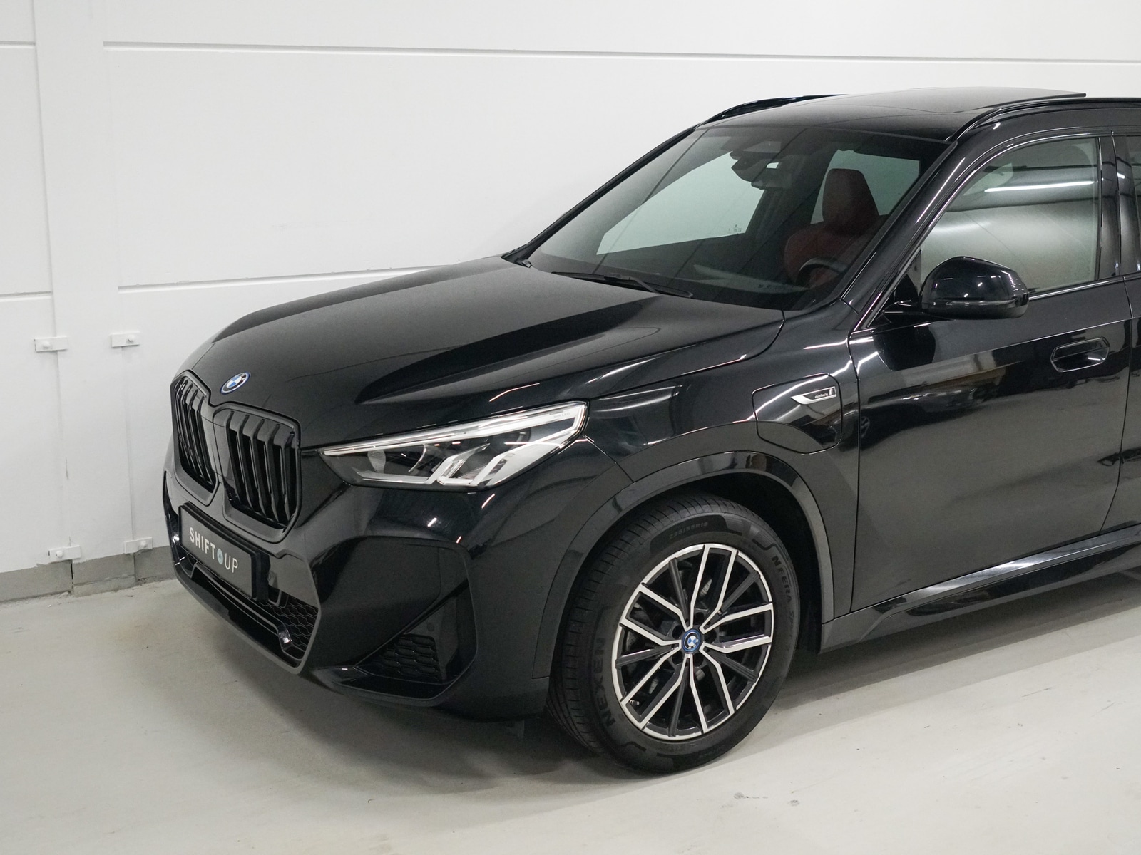 Foto van BMW X1 Xdrive25e