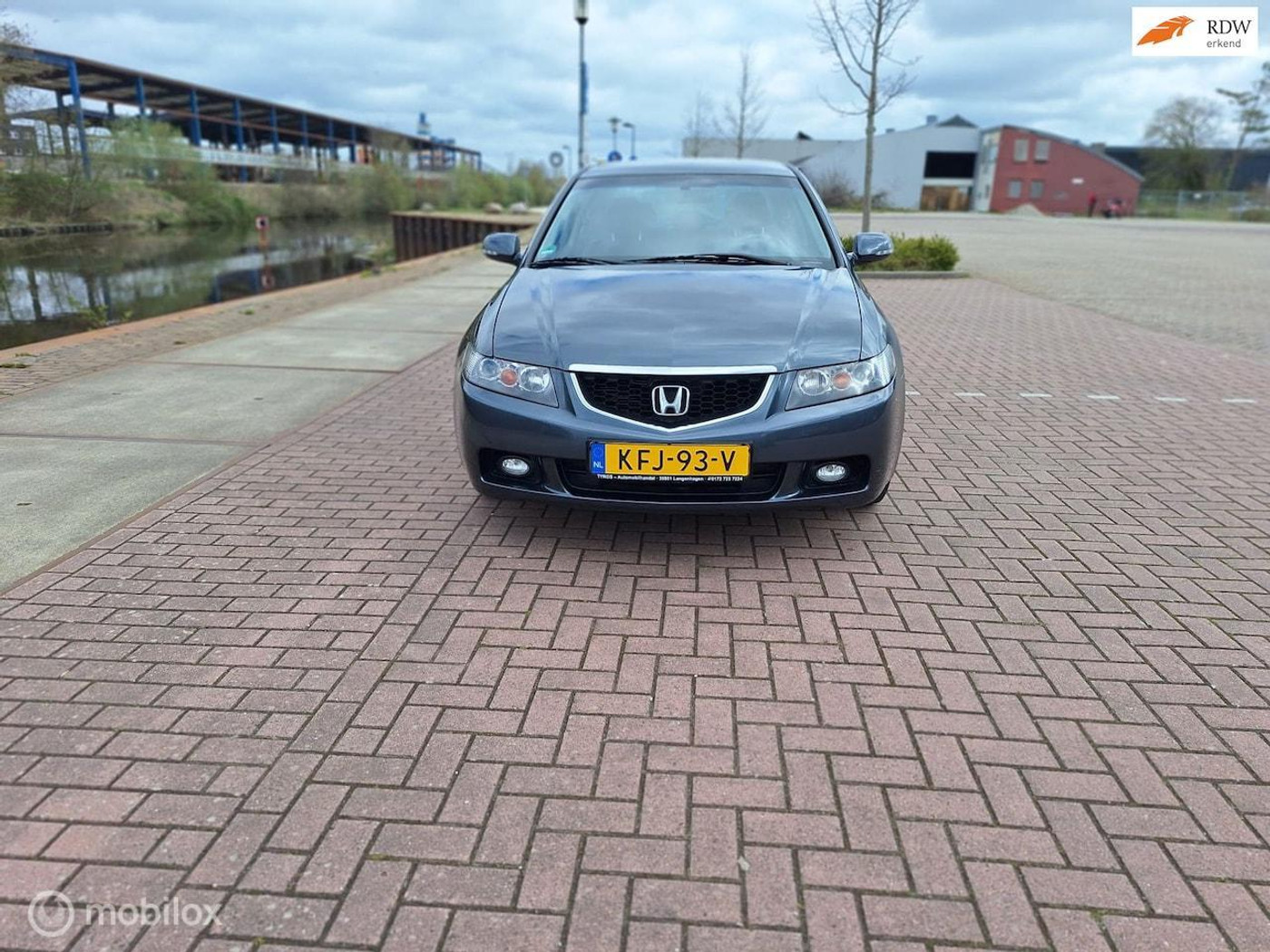 Honda Accord Sedan 4 2.0i Comfort 2003 - voorkant
