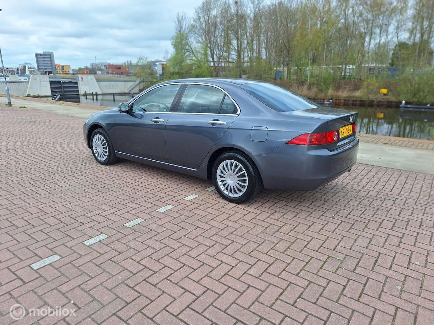Foto van Honda Accord Sedan