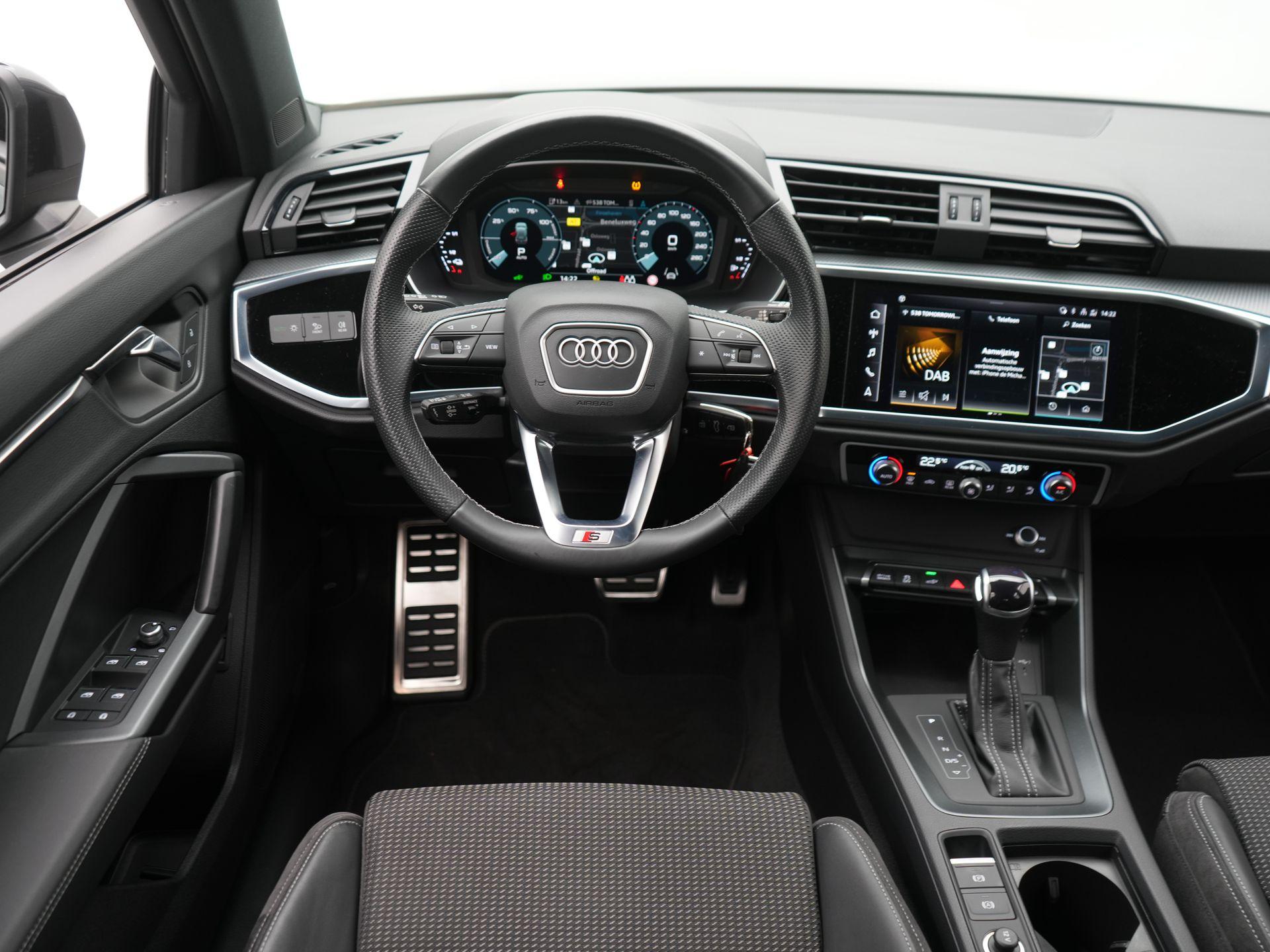 Foto van Audi Q3 E-tron