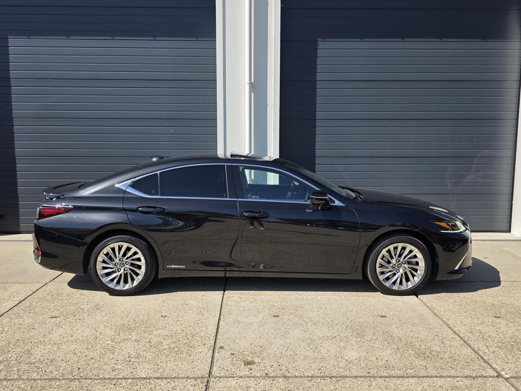 Foto van Lexus Lexus Es300h