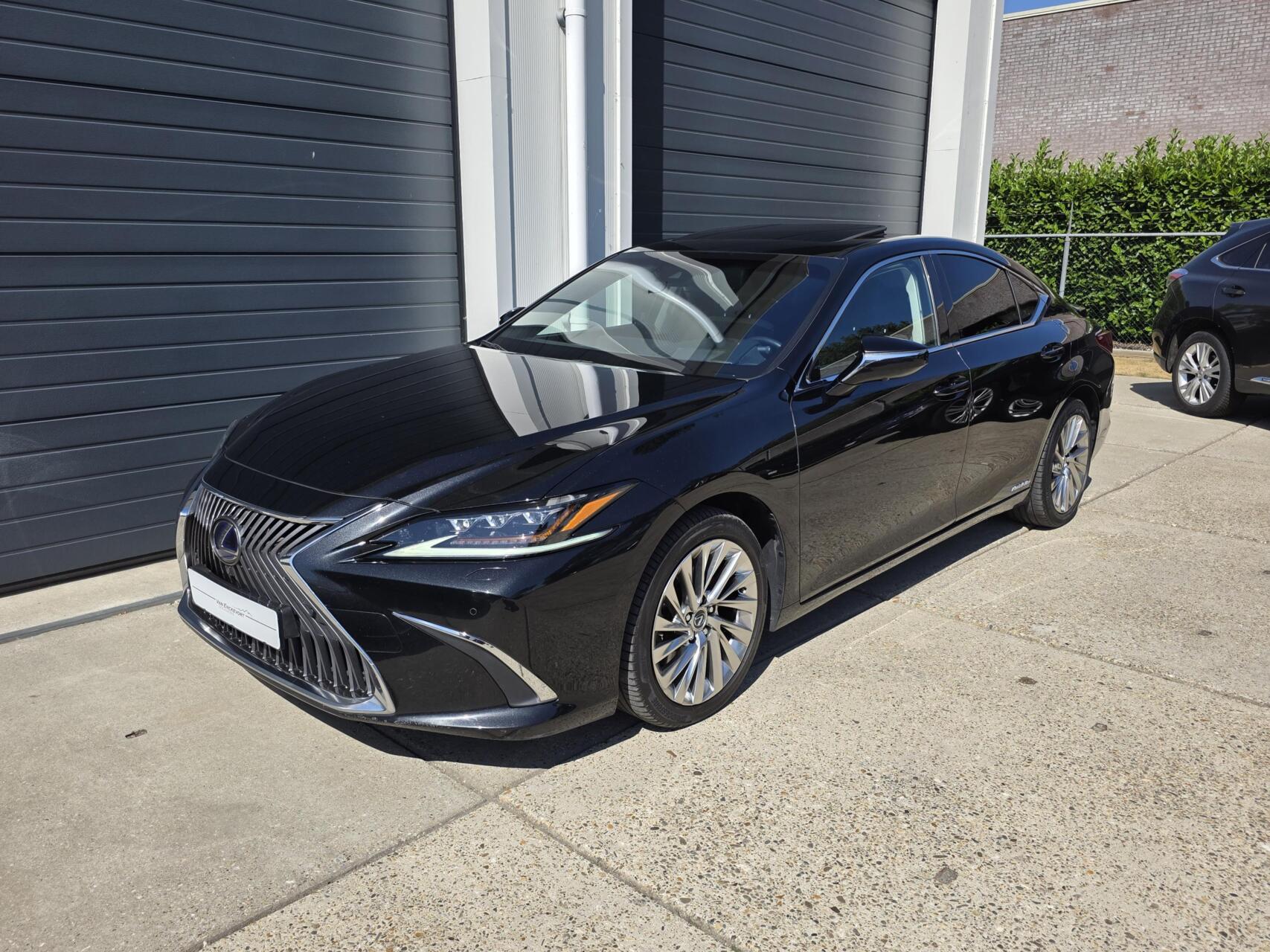 Foto van Lexus Lexus Es300h