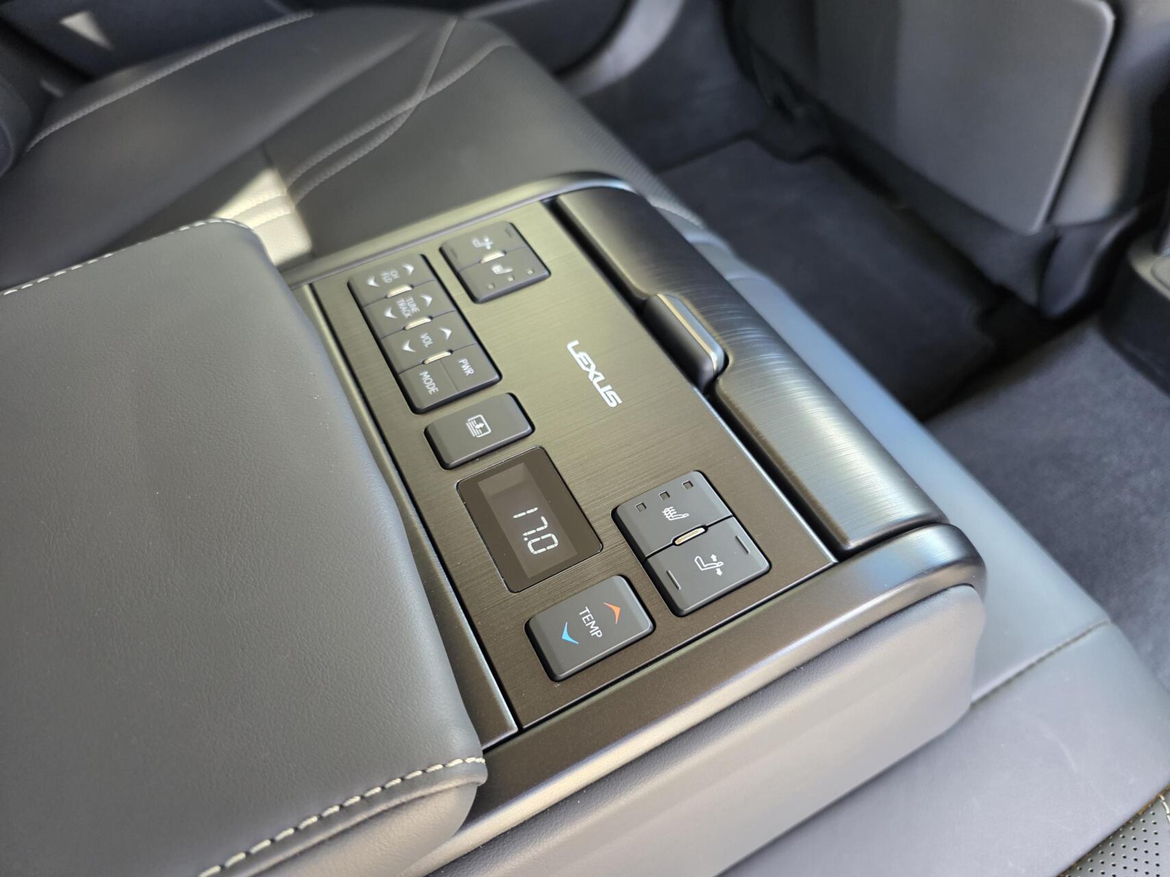 Foto van Lexus Lexus Es300h