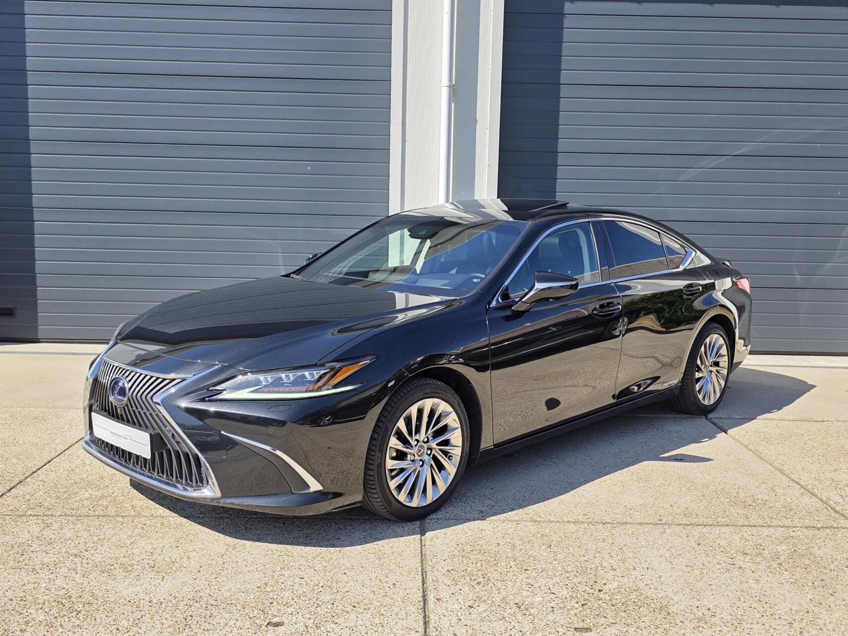 Foto van Lexus Lexus Es300h