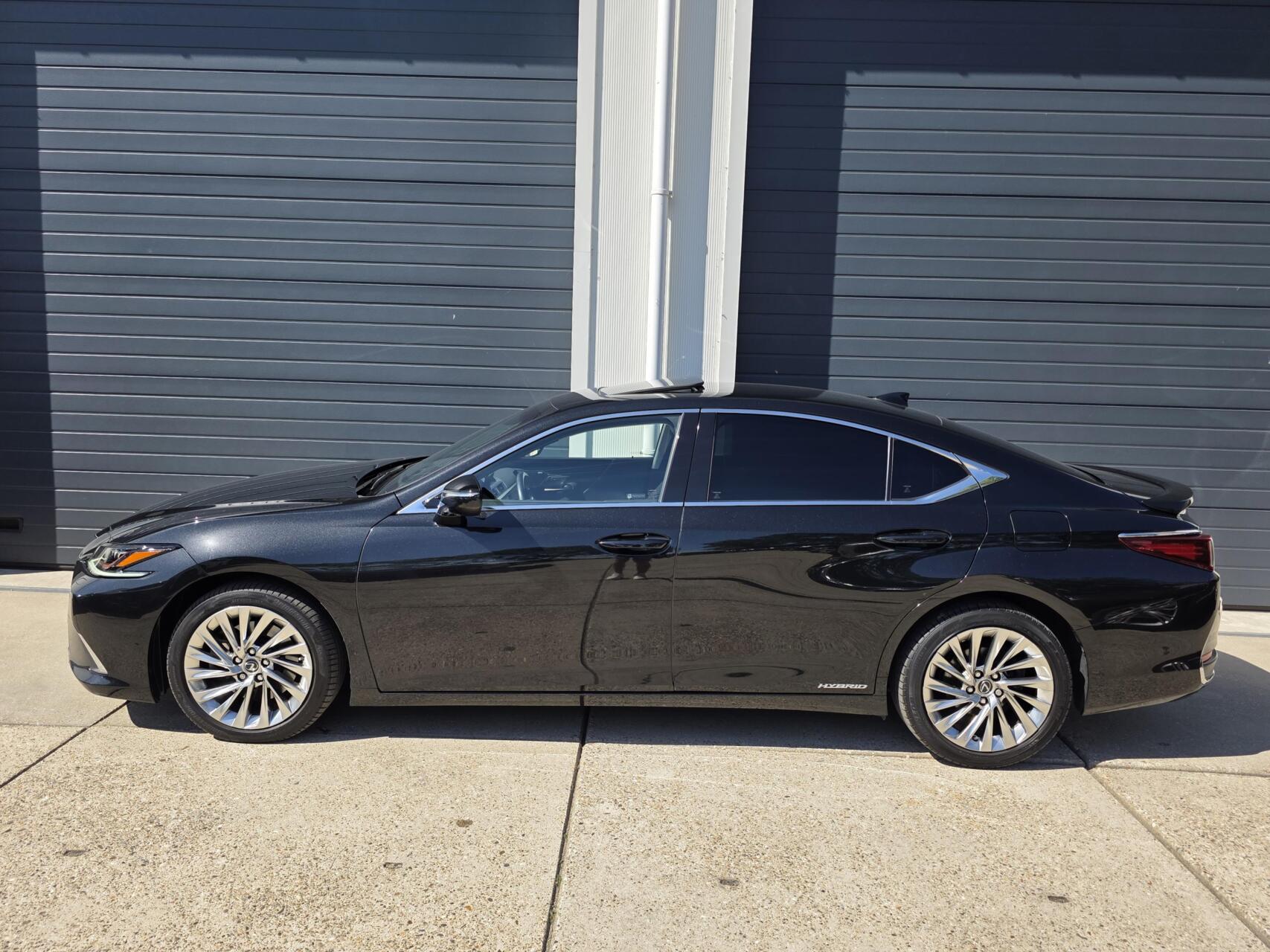 Foto van Lexus Lexus Es300h