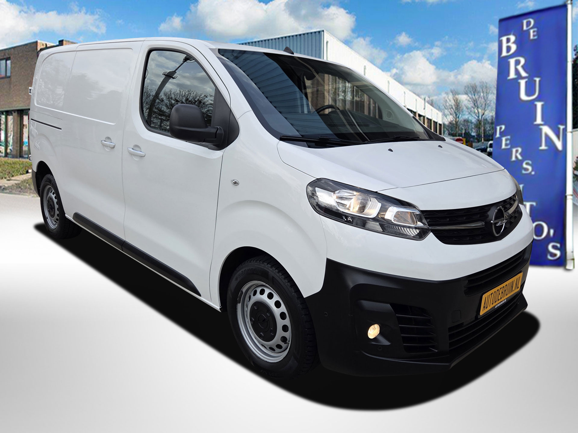 Opel Vivaro 2.0 CDTI L2  Automaat 122Pk Airco Cruise control Achteruitrijcamera Verwarmde stoel 2021 - voorkant