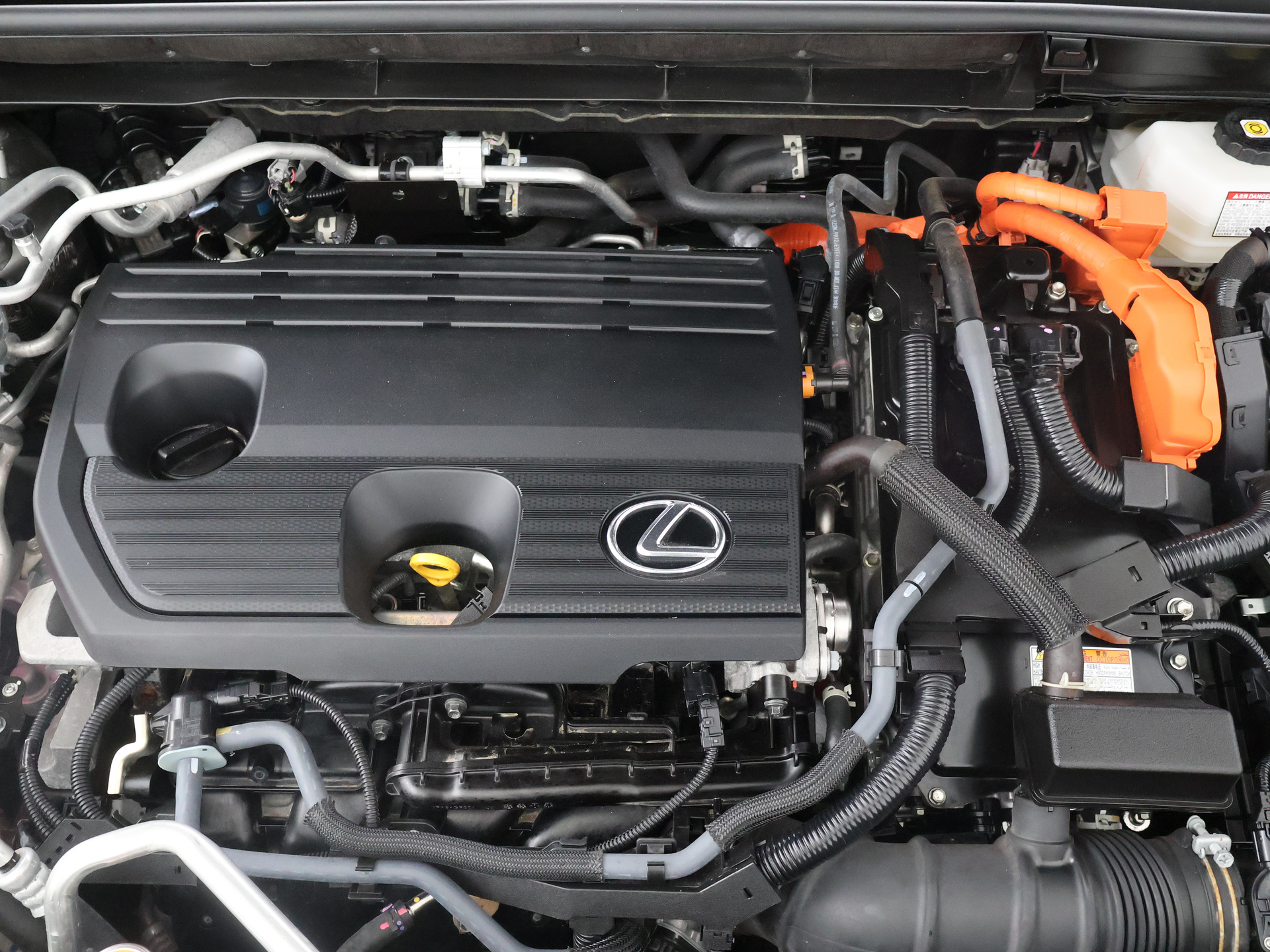 Foto van Lexus Lexus Nx450h+