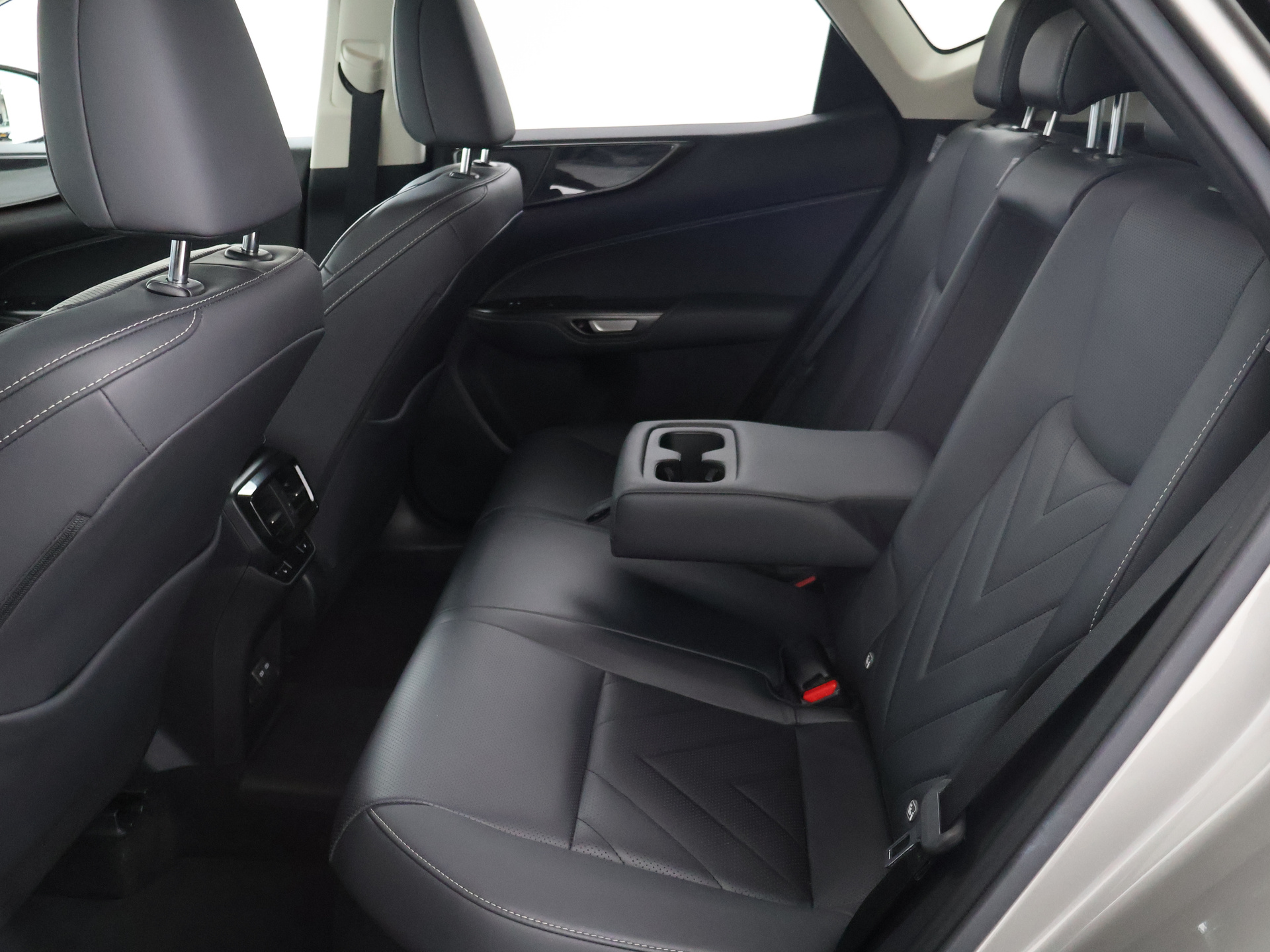 Foto van Lexus Lexus Nx450h+