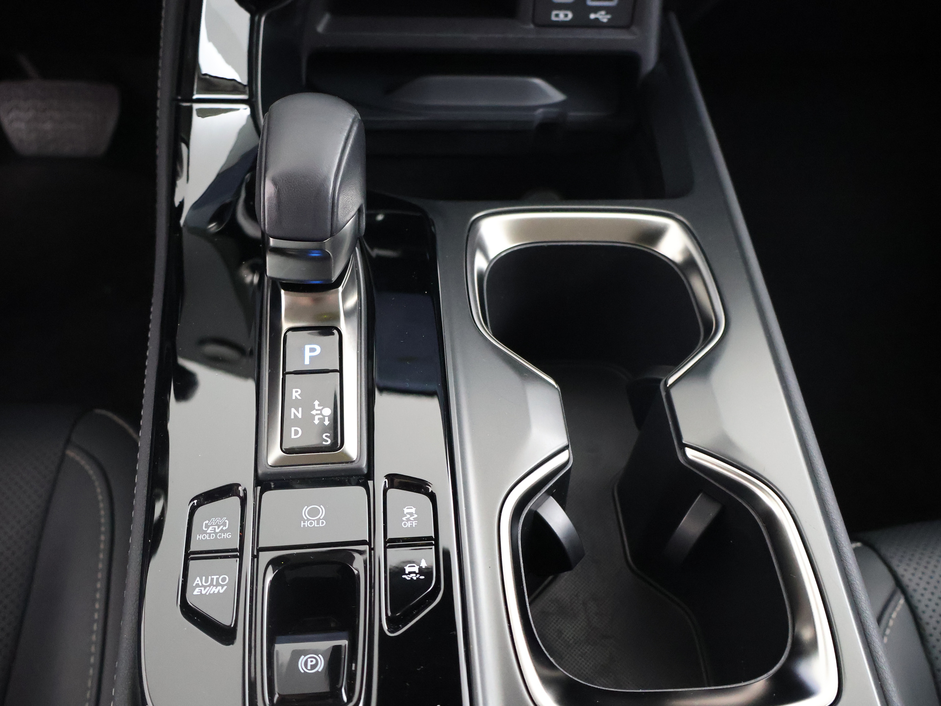 Foto van Lexus Lexus Nx450h+