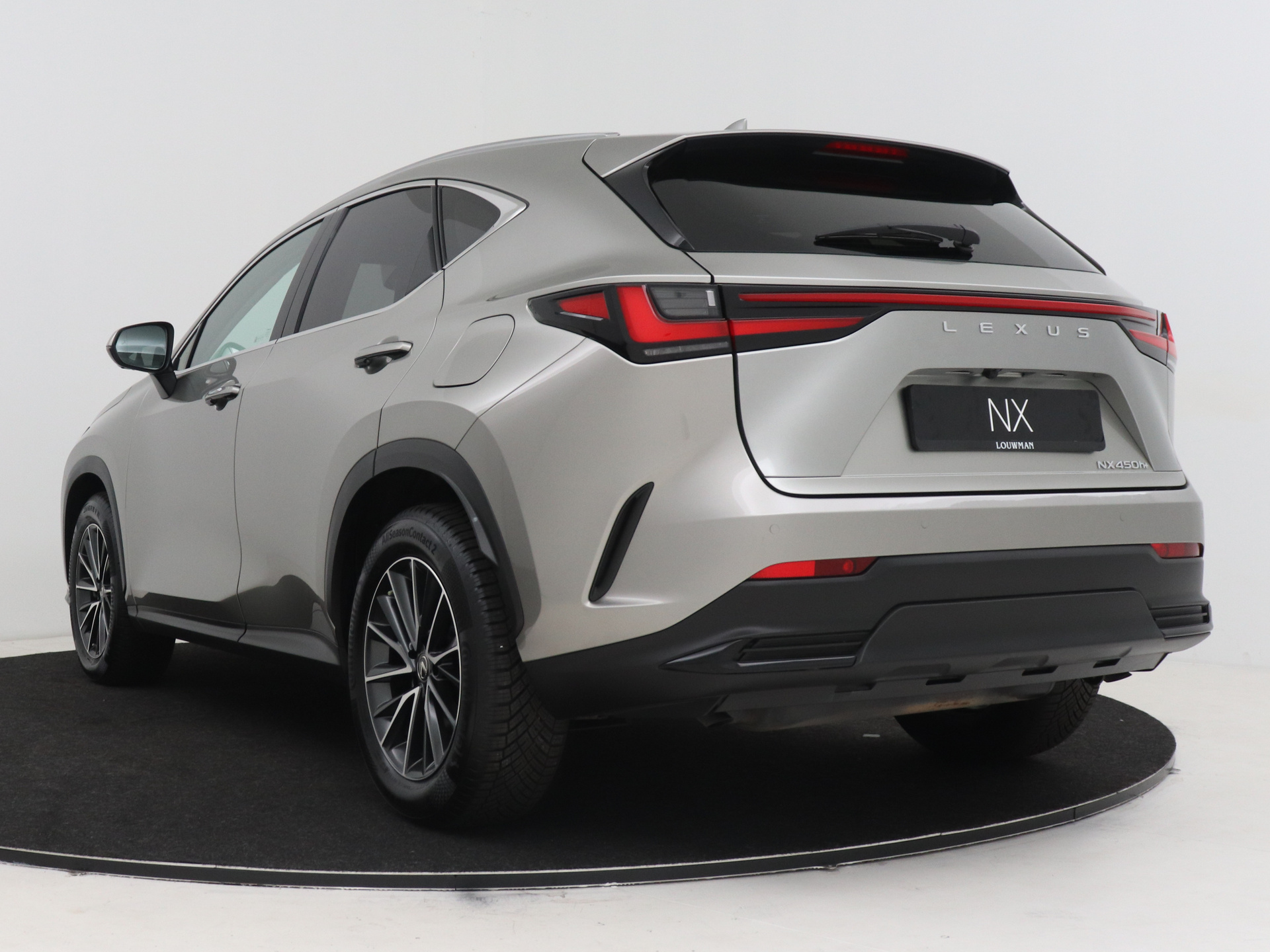 Foto van Lexus Lexus Nx450h+