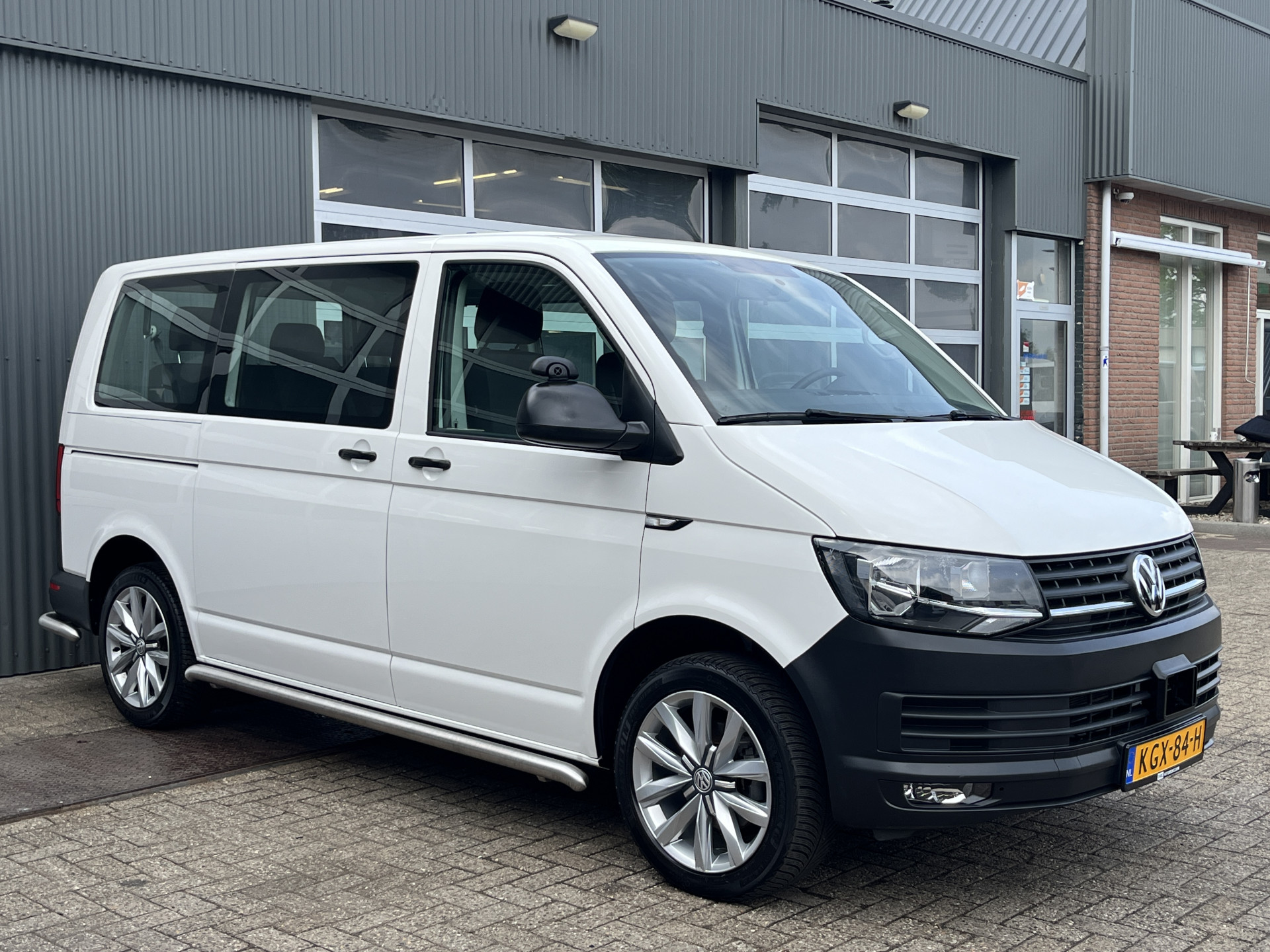 Volkswagen Kombi 2.0 TDI L1H1 2017 - voorkant