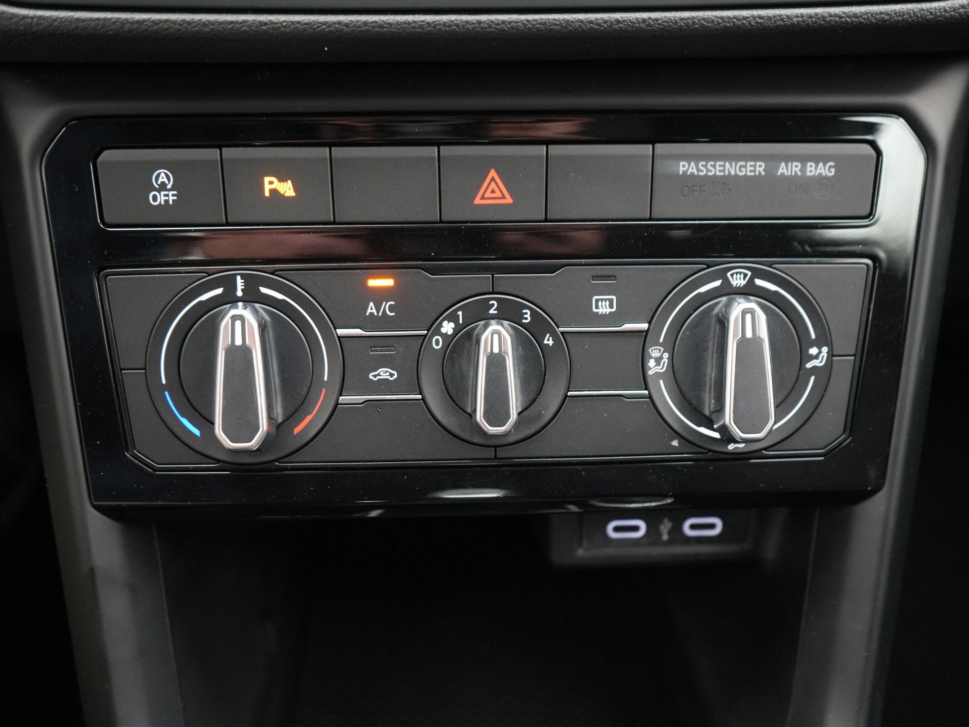 Foto van Volkswagen T-cross