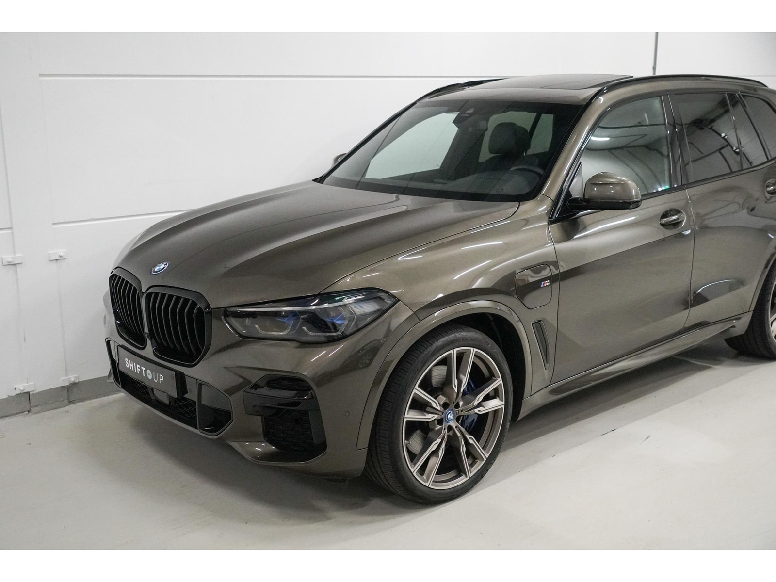 Foto van BMW X5 Xdrive45e