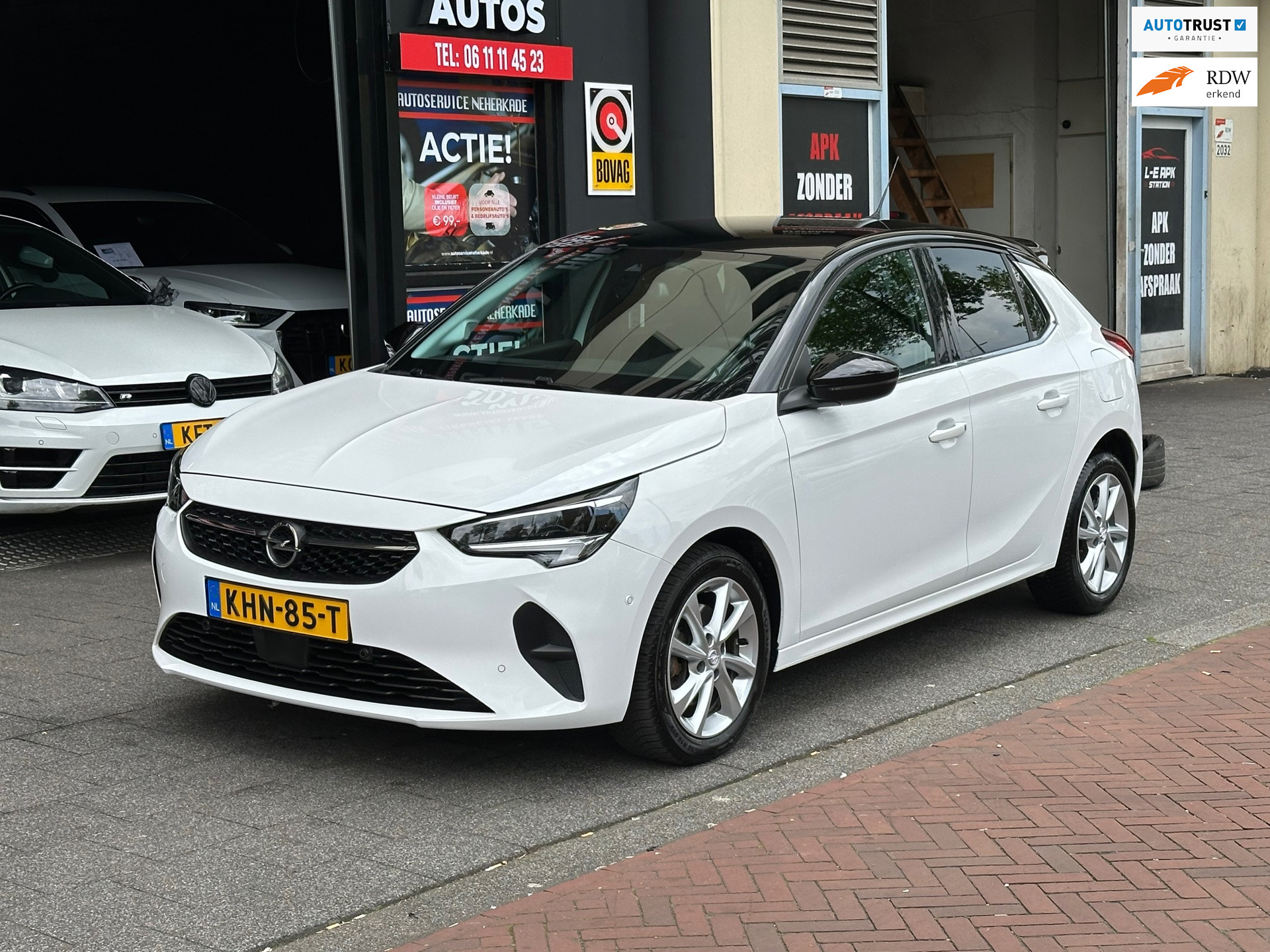 Opel Corsa 1.2 Ultimate Automaat Navi Camera Carplay 2022 - voorkant