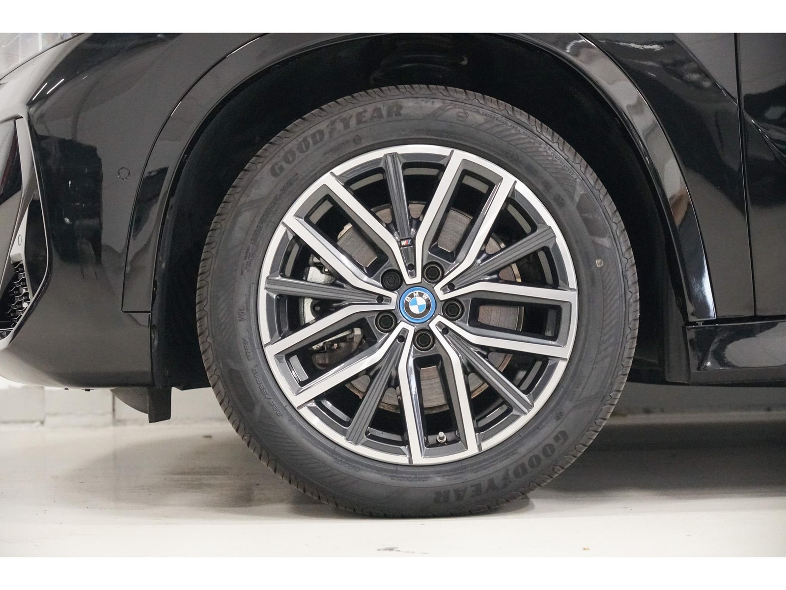 Foto van BMW X1 Xdrive25e