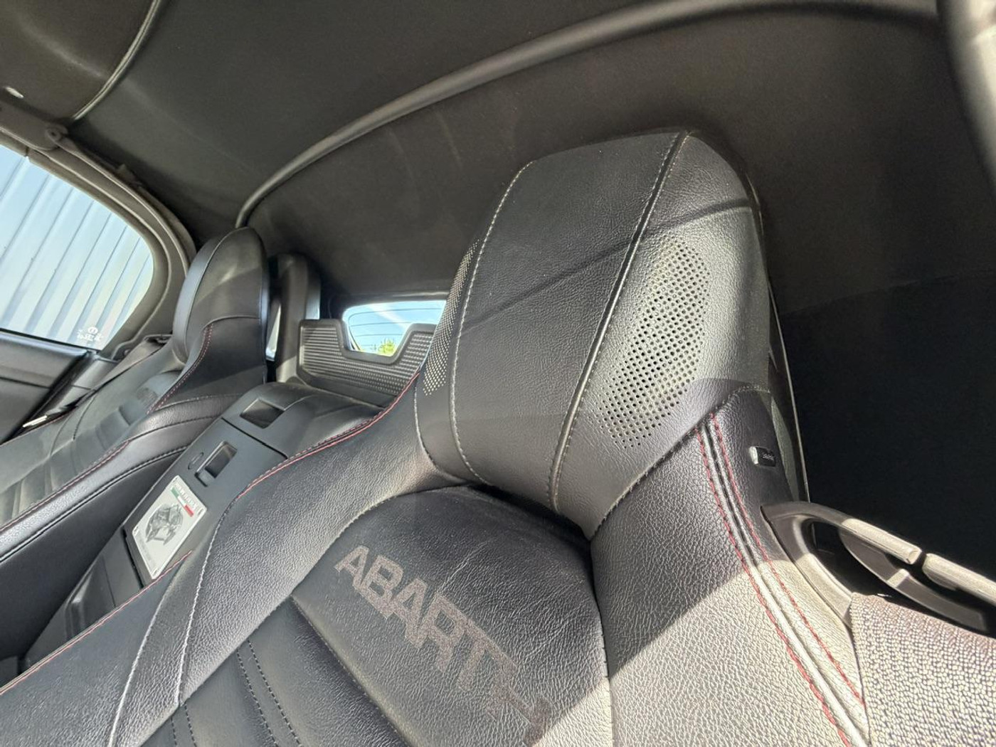 Foto van Fiat Abarth 124 Spider