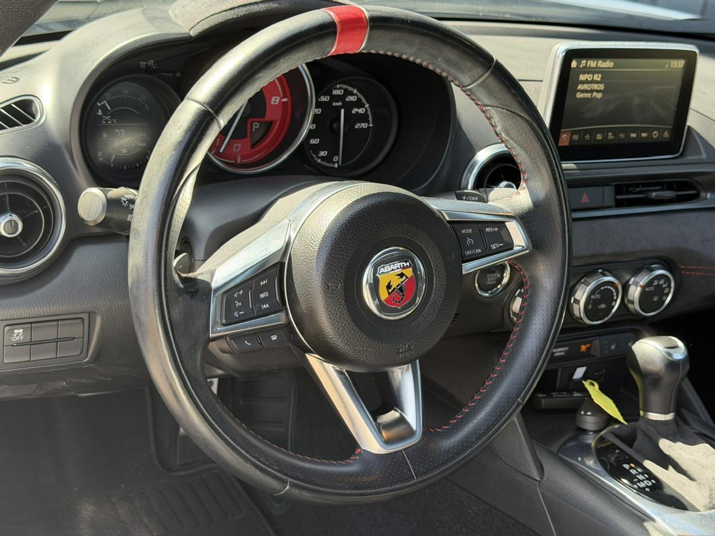 Foto van Fiat Abarth 124 Spider