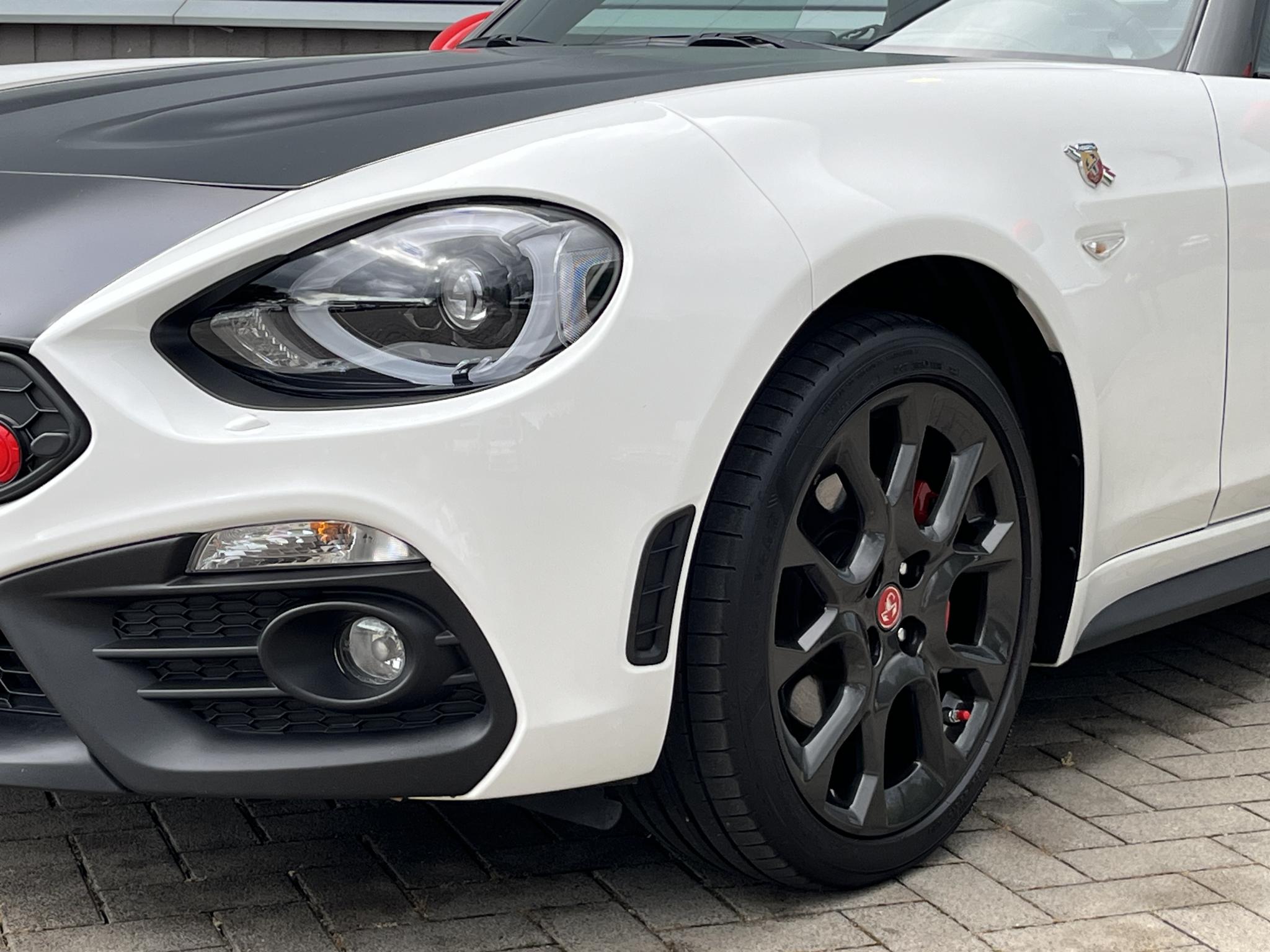Foto van Fiat Abarth 124 Spider