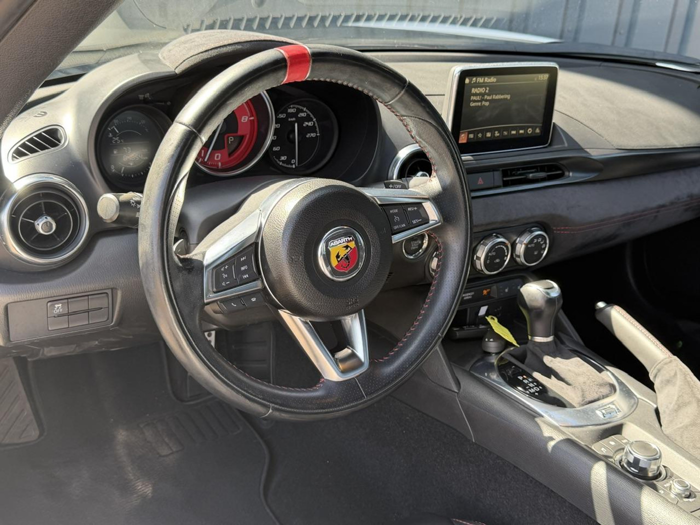 Foto van Fiat Abarth 124 Spider