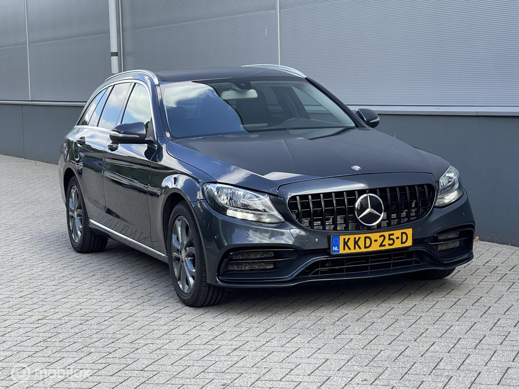 Foto van Mercedes-Benz C 200 Bluetec
