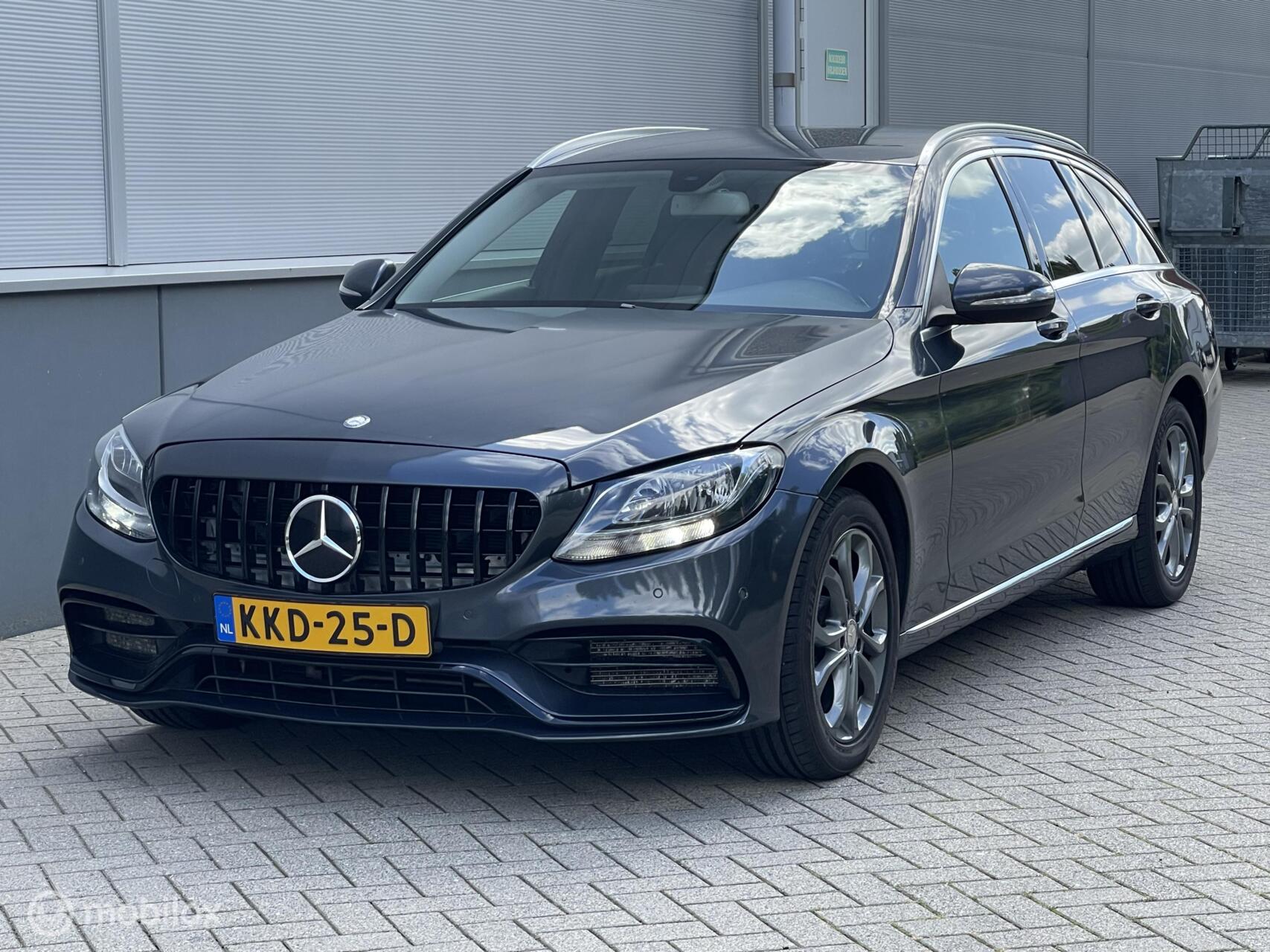 Foto van Mercedes-Benz C 200 Bluetec
