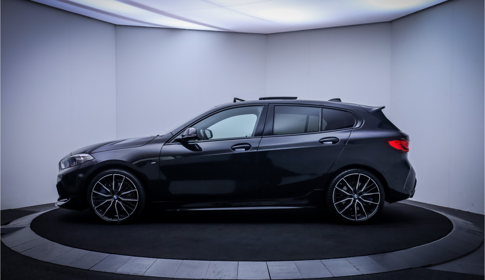Foto van BMW M135i xDrive