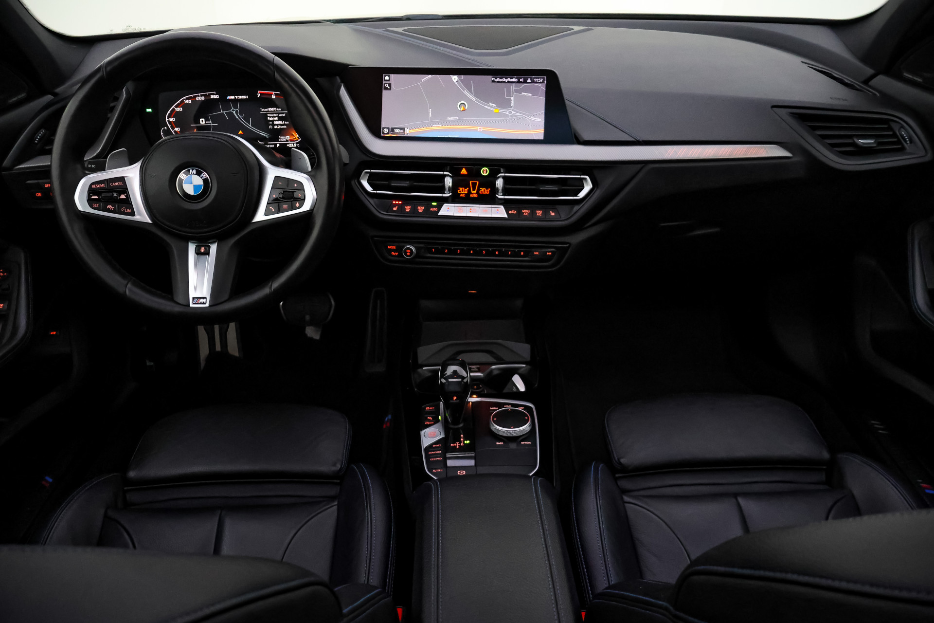 Foto van BMW M135i xDrive