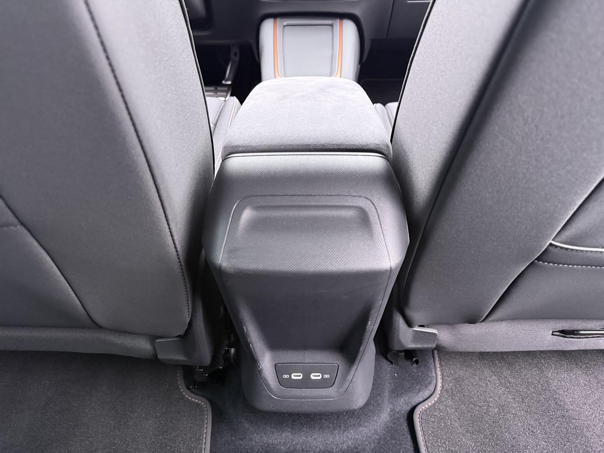 Foto van Cupra Born 150 KW 58/62 KWH