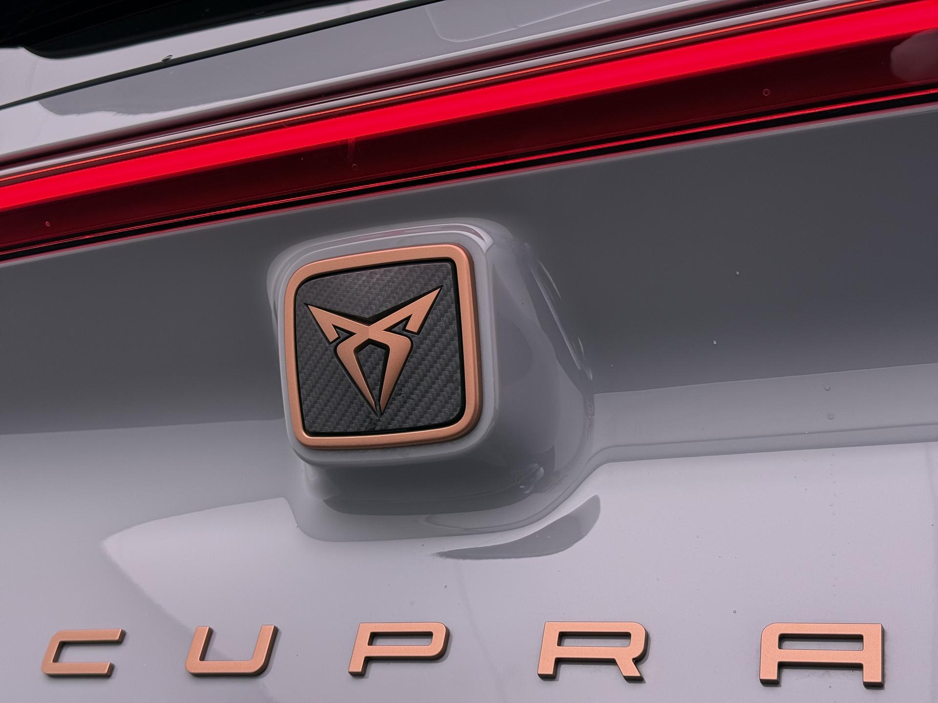 Foto van Cupra Born 150 KW 58/62 KWH