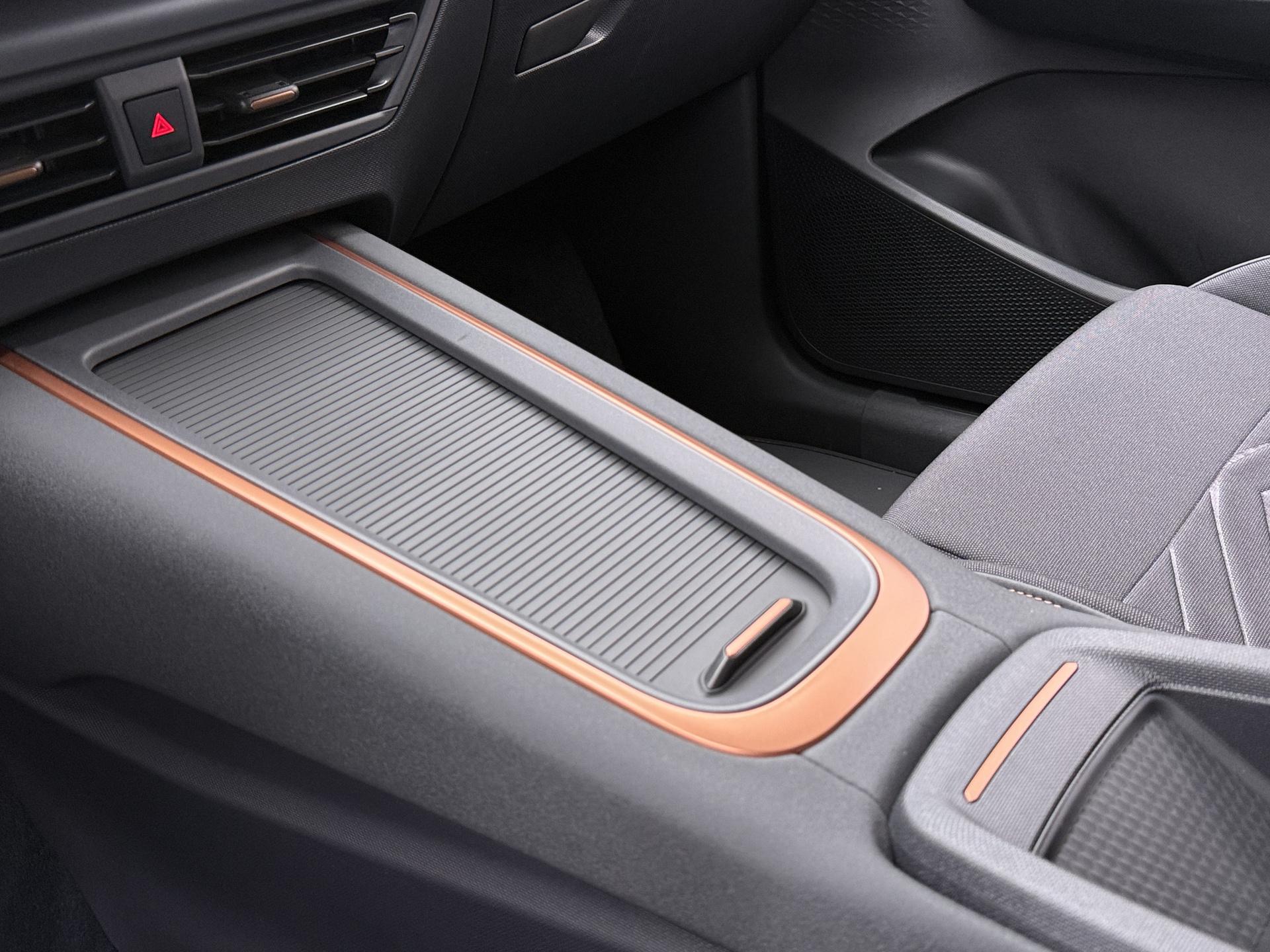 Foto van Cupra Born 150 KW 58/62 KWH