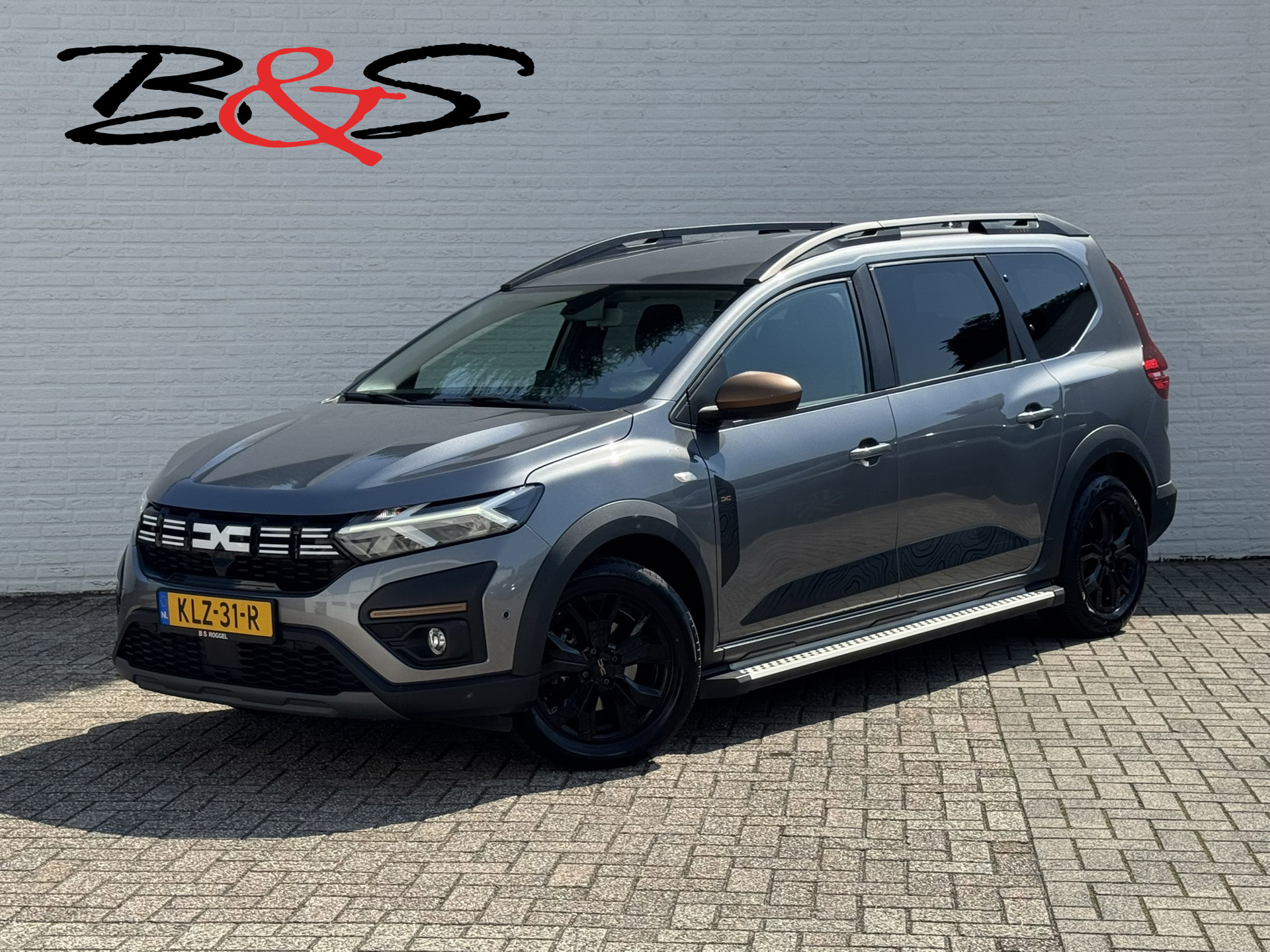 Dacia Jogger 1.6 Hybrid 140 Extreme 7p. Automaat Camera Carplay Cruisecontrol Stoelverwarming  Clima 2024 - voorkant