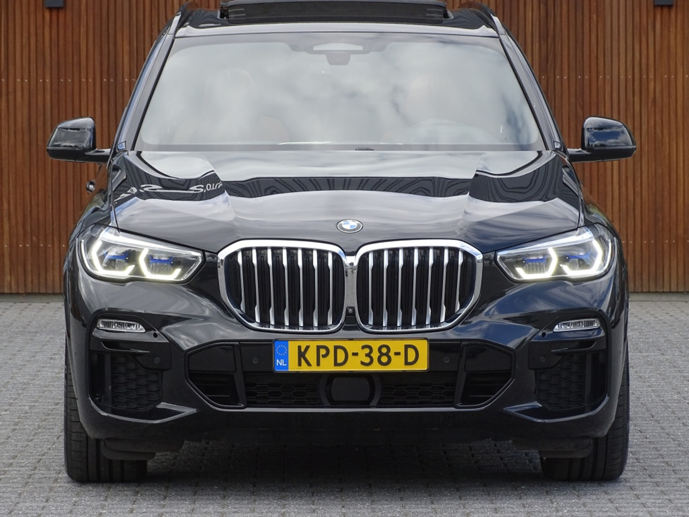 Foto van BMW X5 Xdrive45e