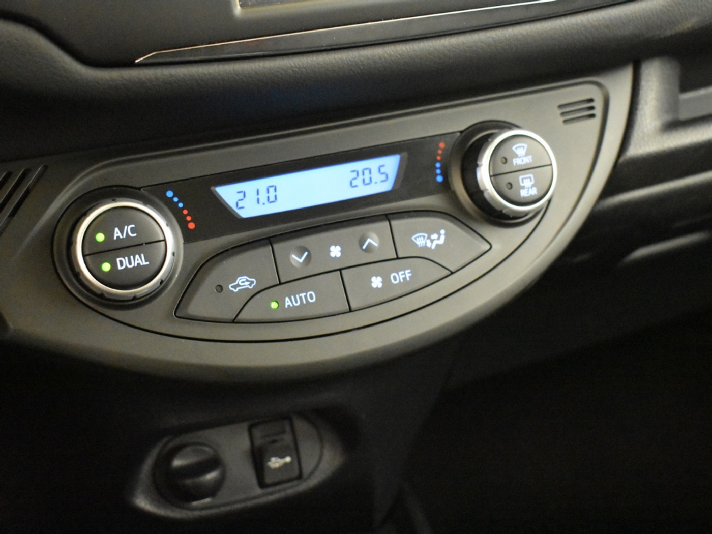 Foto van Toyota Toyota Yaris Hybrid