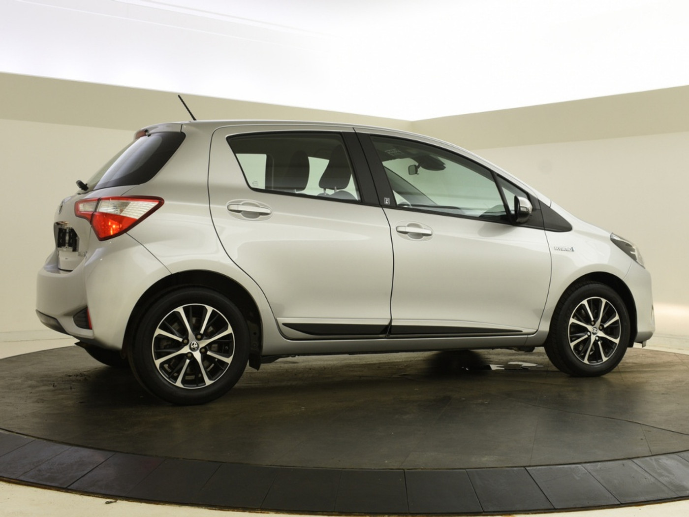 Foto van Toyota Toyota Yaris Hybrid