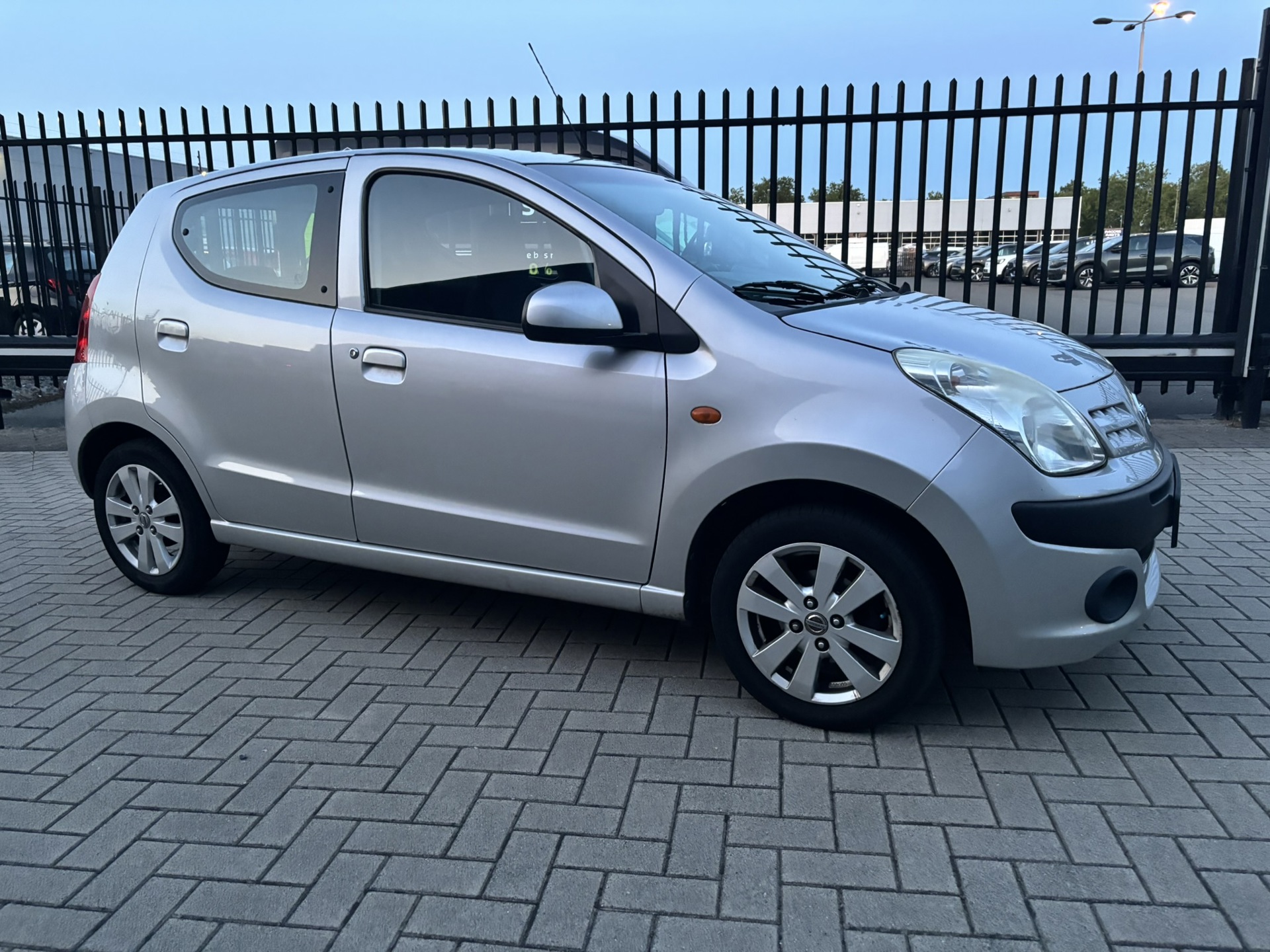 Foto van Nissan Pixo