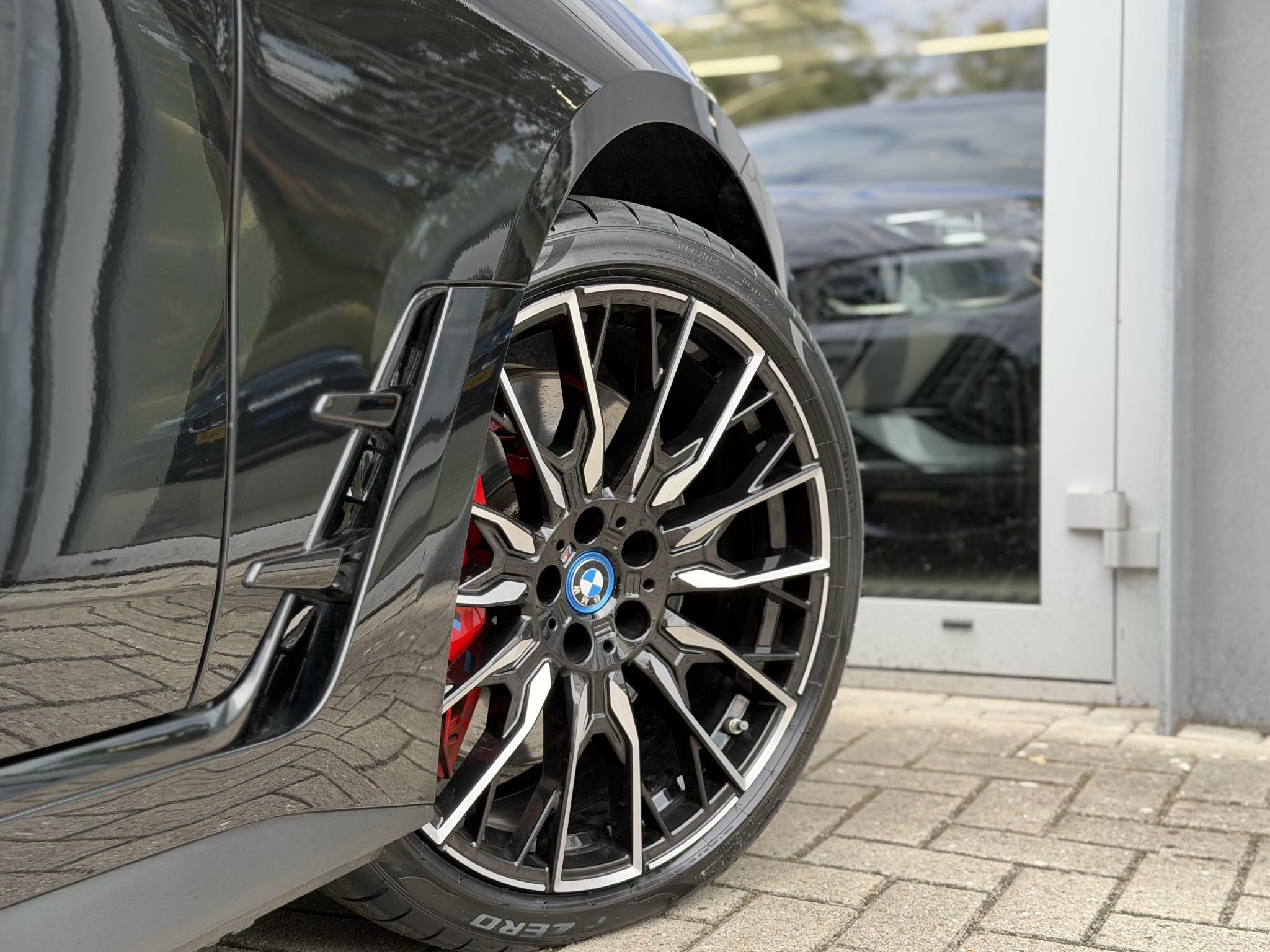 Foto van BMW I4 M50