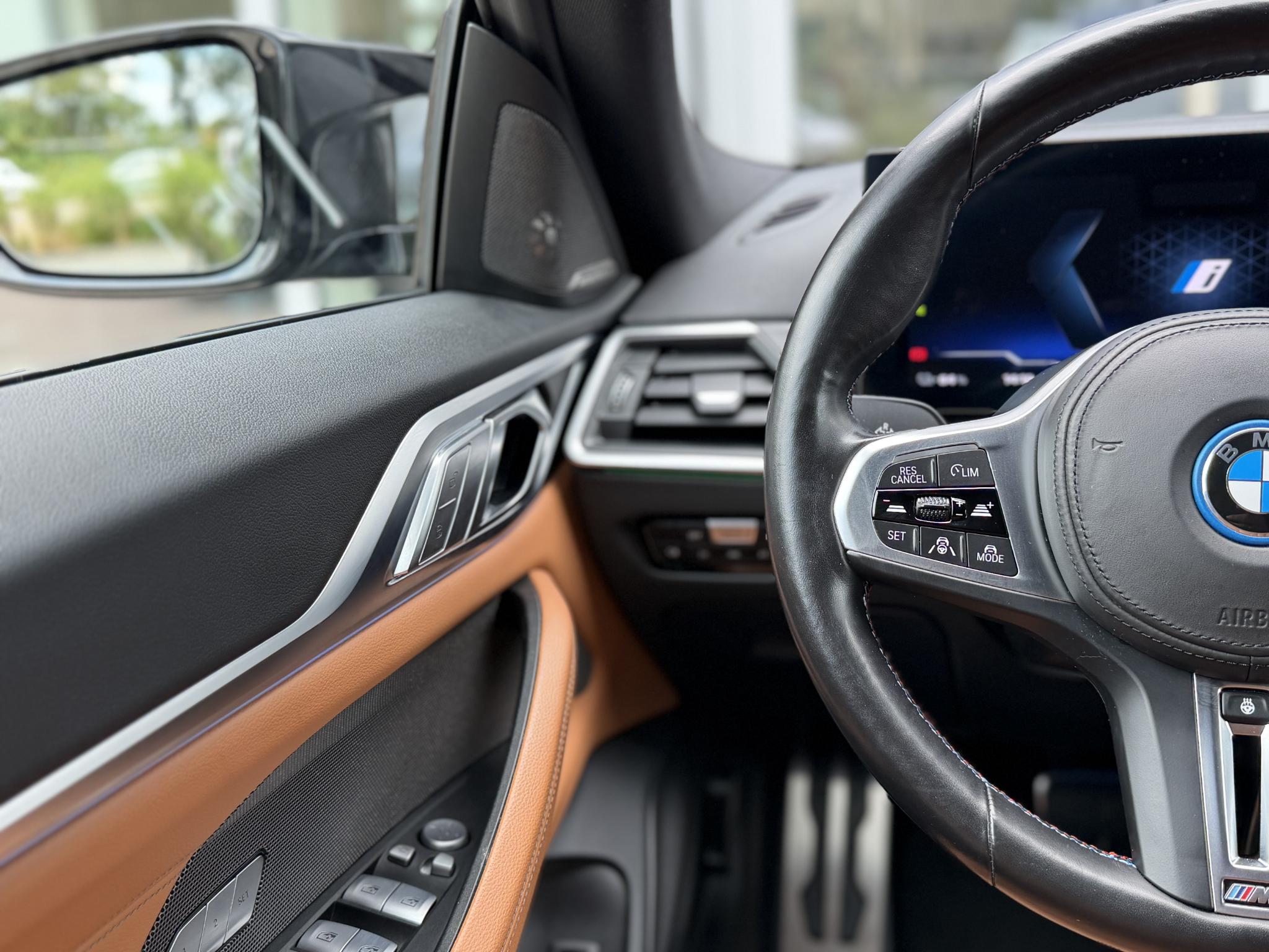Foto van BMW I4 M50