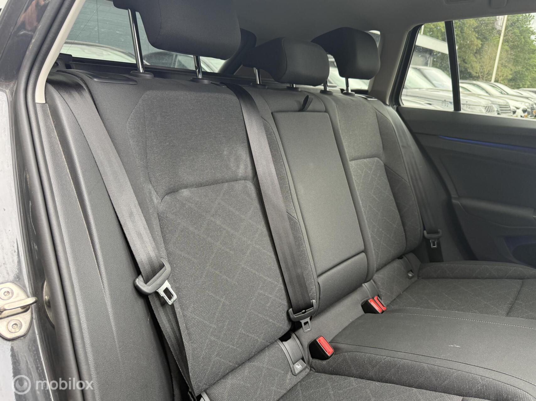 Foto van Volkswagen Golf Variant