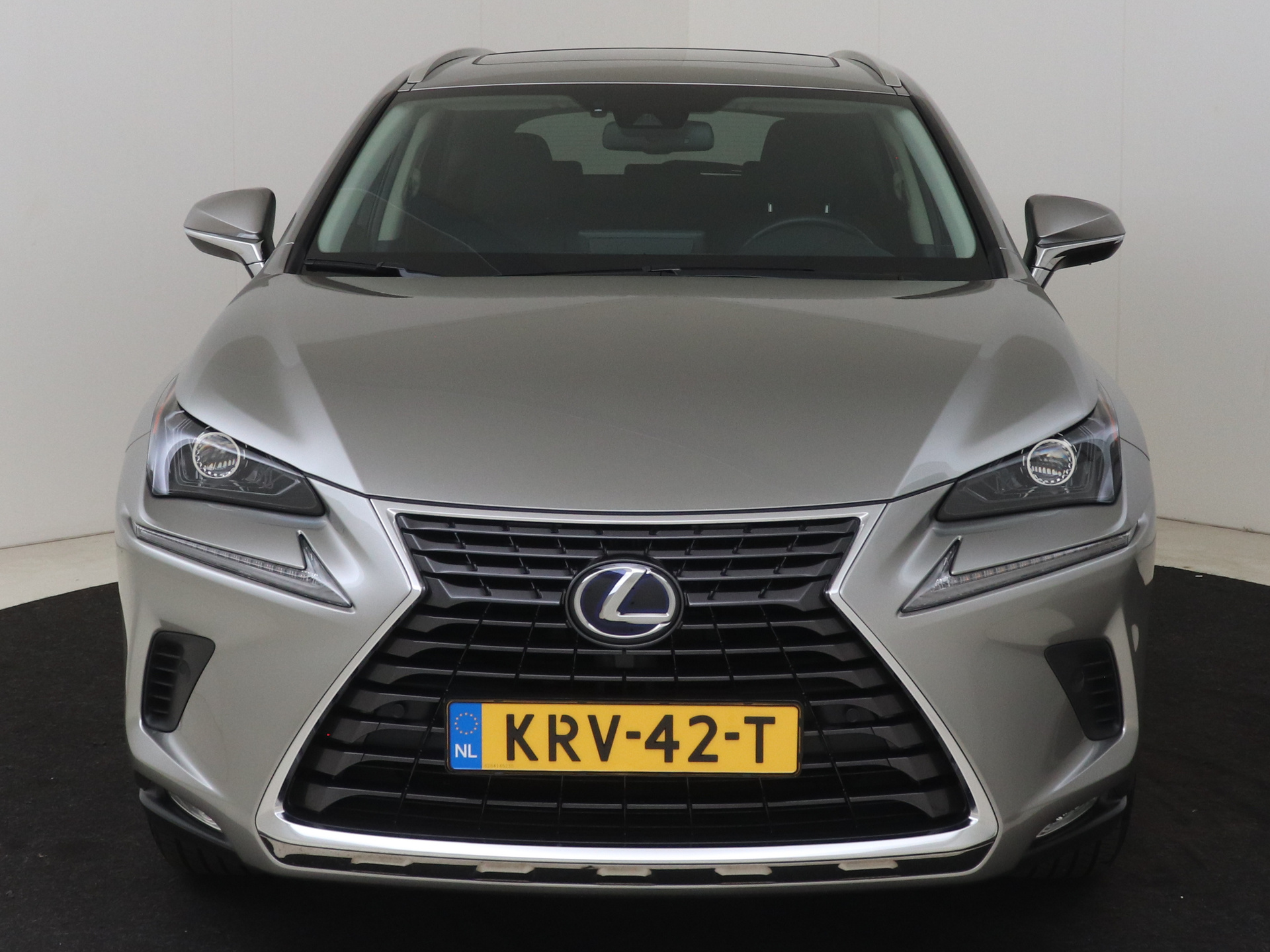 Foto van Lexus Lexus Nx300h