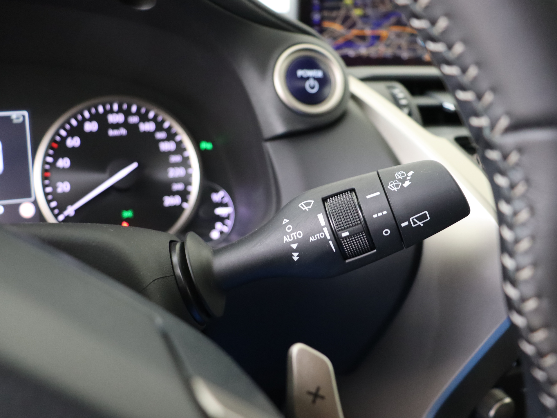 Foto van Lexus Lexus Nx300h