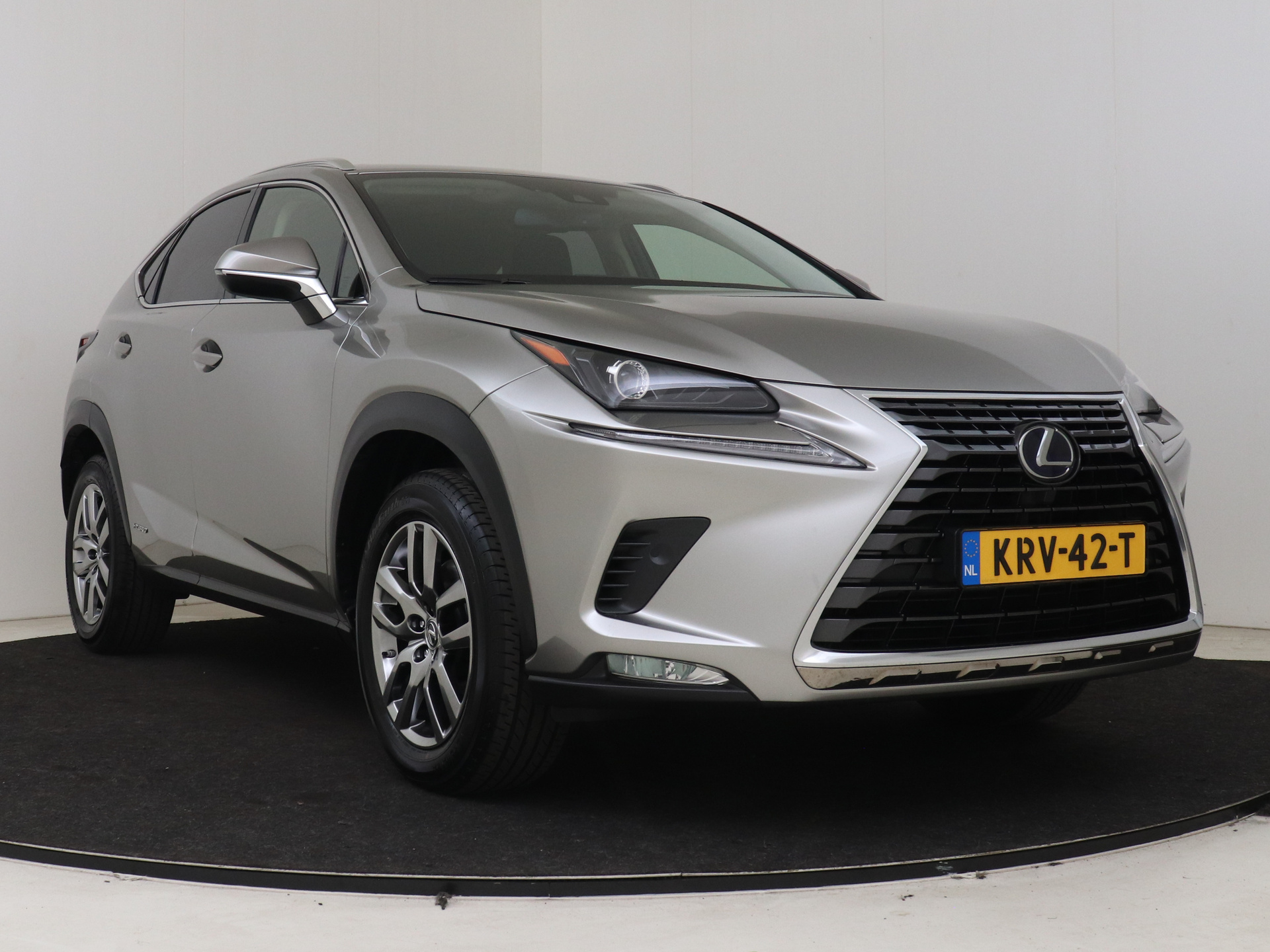 Foto van Lexus Lexus Nx300h