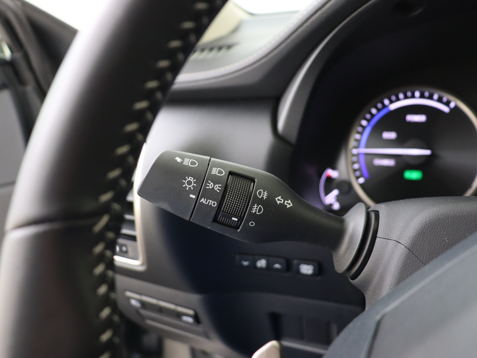 Foto van Lexus Lexus Nx300h