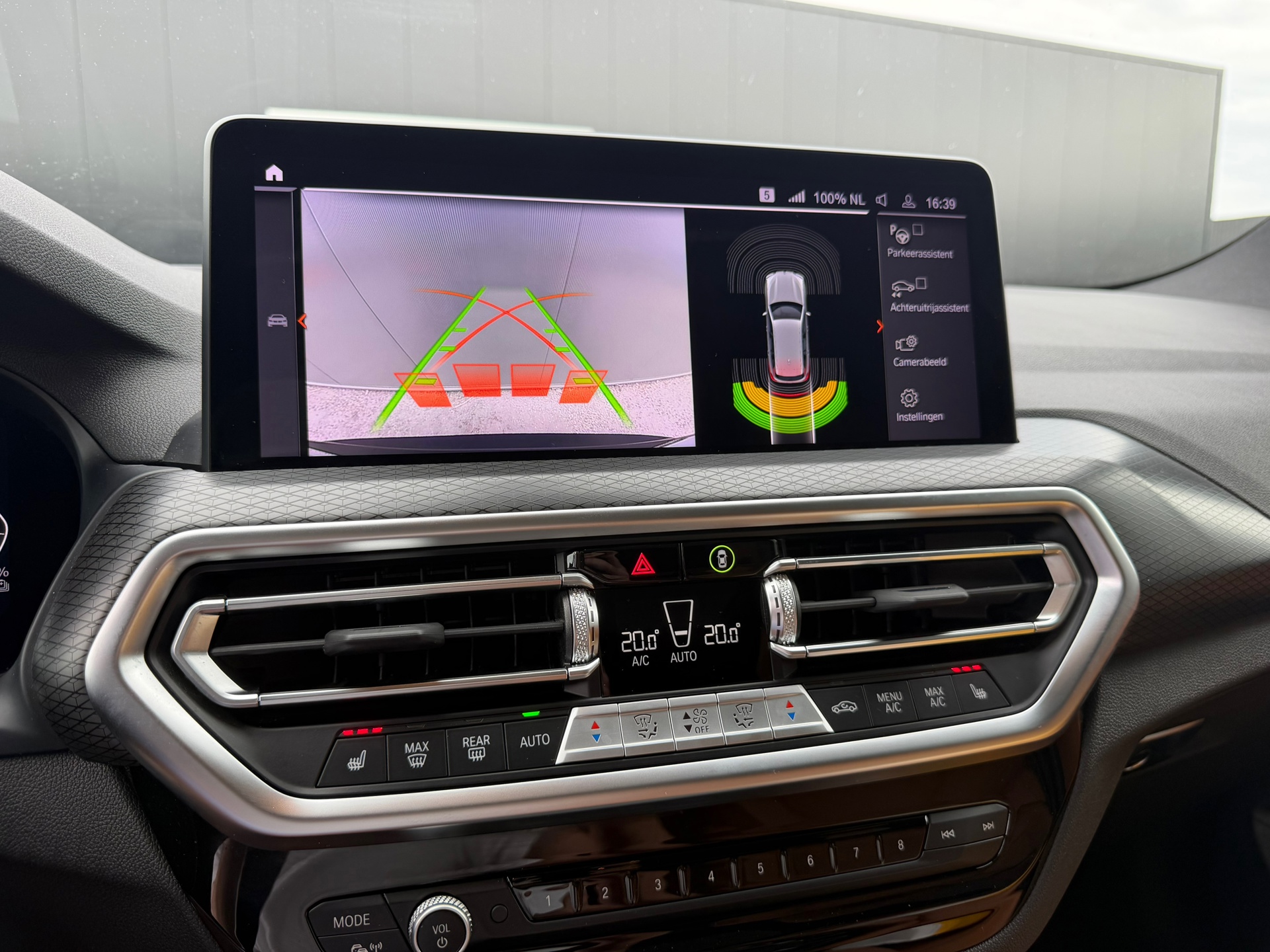 Foto van BMW X3 Xdrive30e