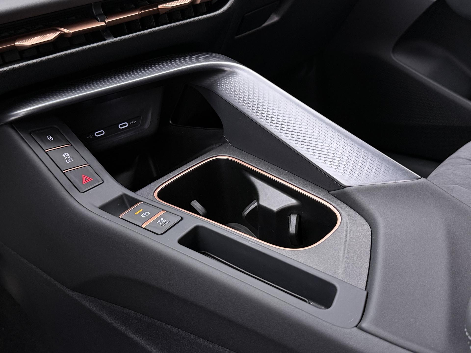 Foto van Cupra Terramar E-hybrid