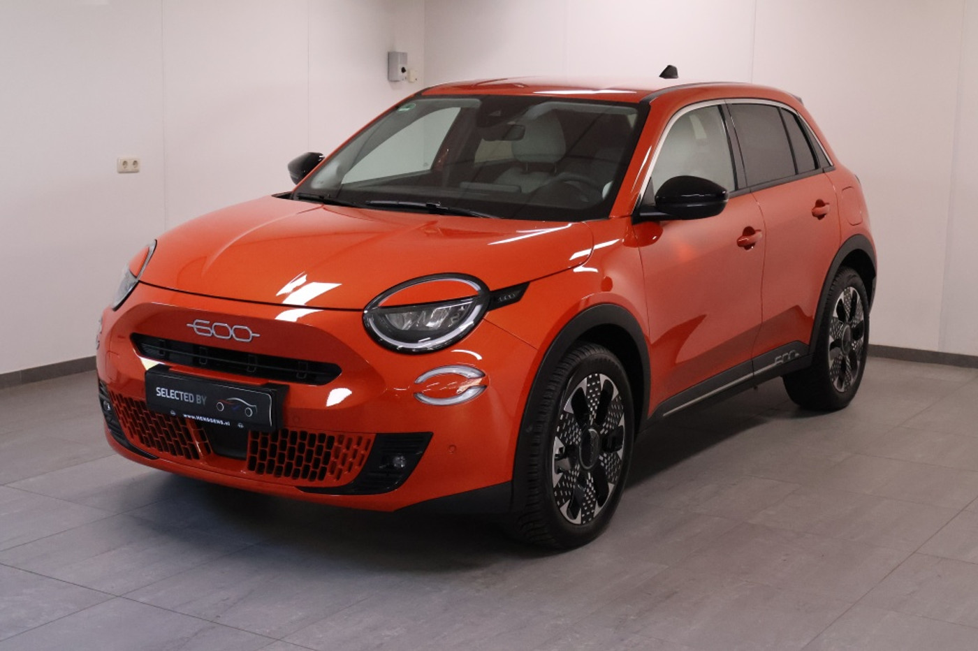 Fiat 600e La Prima 54 kWh 2024 - voorkant
