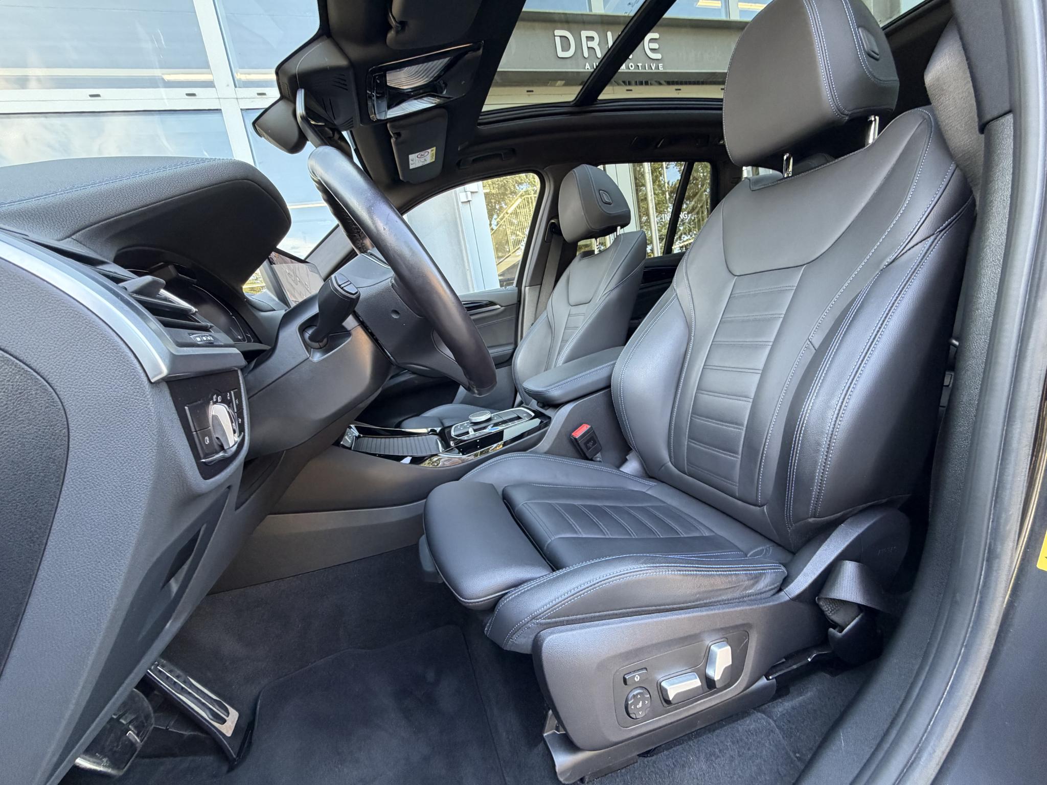 Foto van BMW Ix3