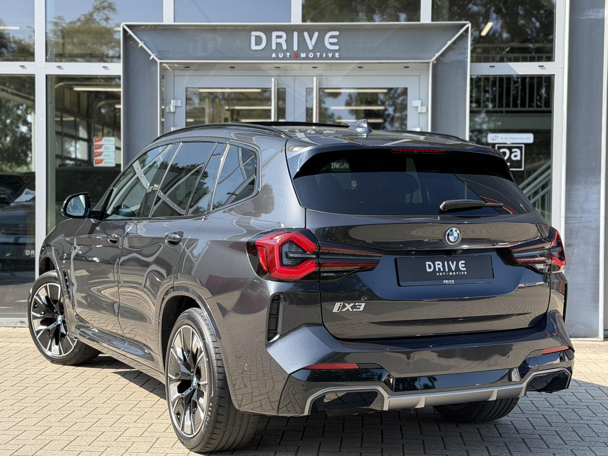 Foto van BMW Ix3